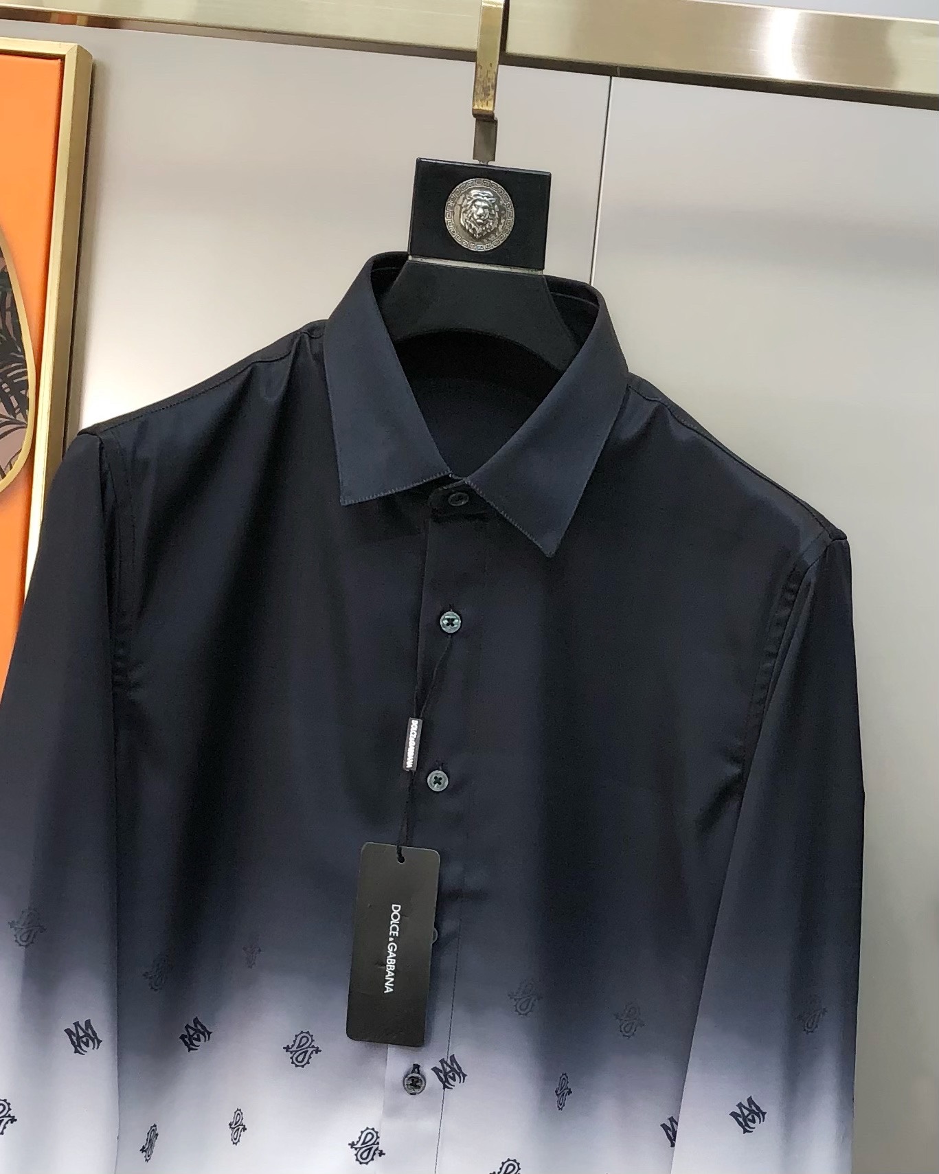 “DG Dugabana’s New Double-Sleeved Shirt Collection in Soft-Sweet Skin Fabric Sizes S-2XL” - 图片 3