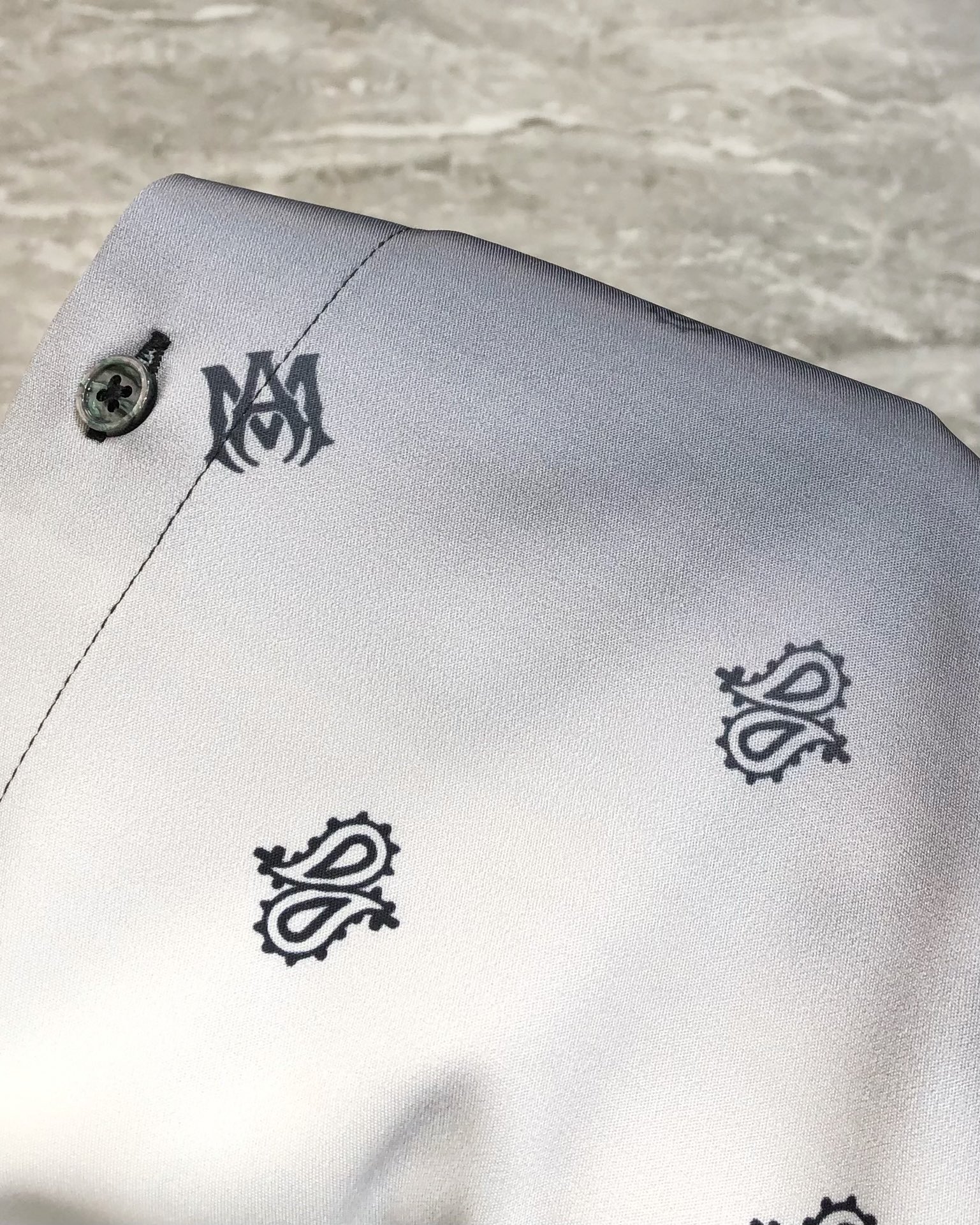 “DG Dugabana’s New Double-Sleeved Shirt Collection in Soft-Sweet Skin Fabric Sizes S-2XL” - 图片 7