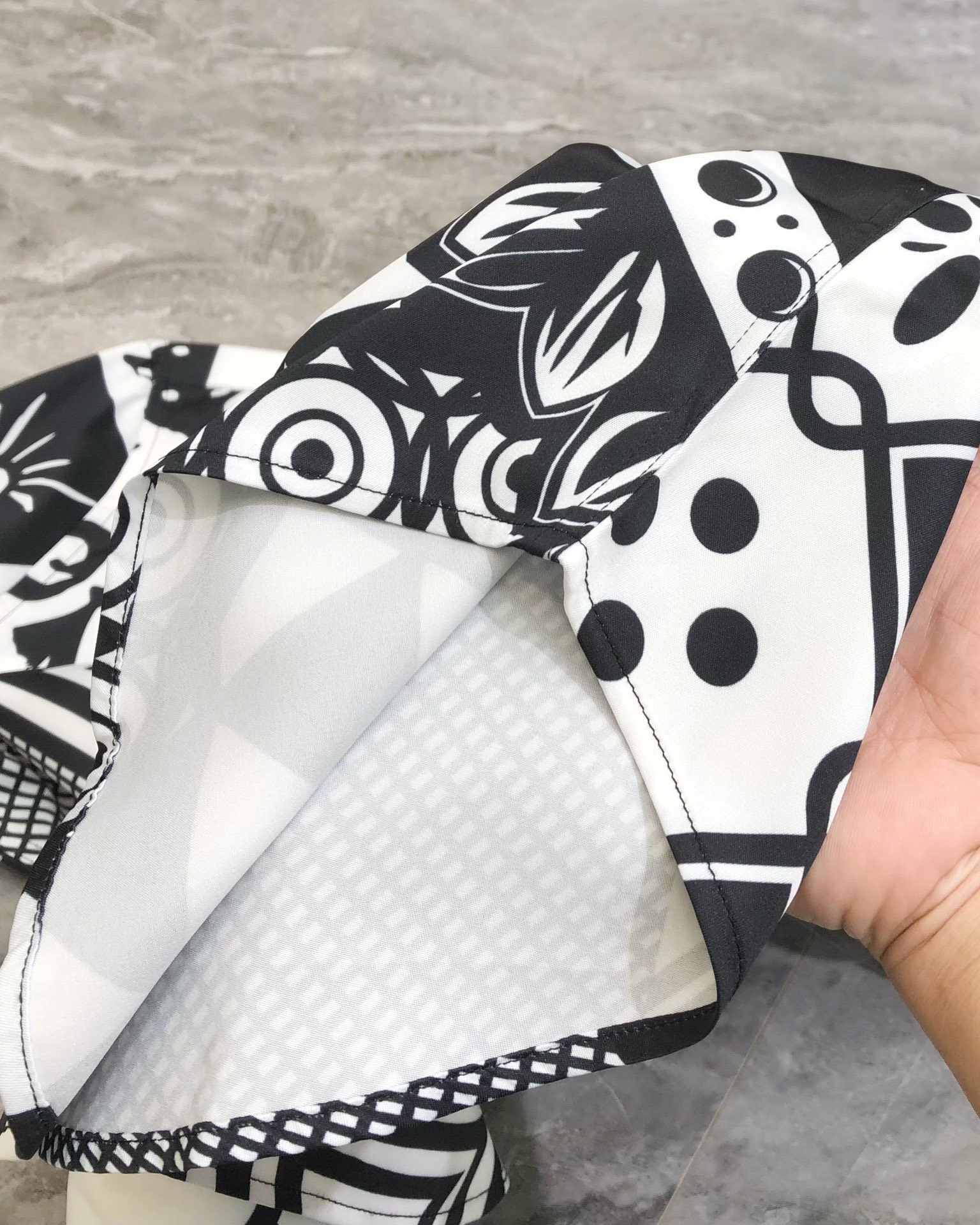 “High-End Men’s Long-Sleeve Shirt with Digital Printing Logo Design and Customized Cotton Fabrics” - 图片 9