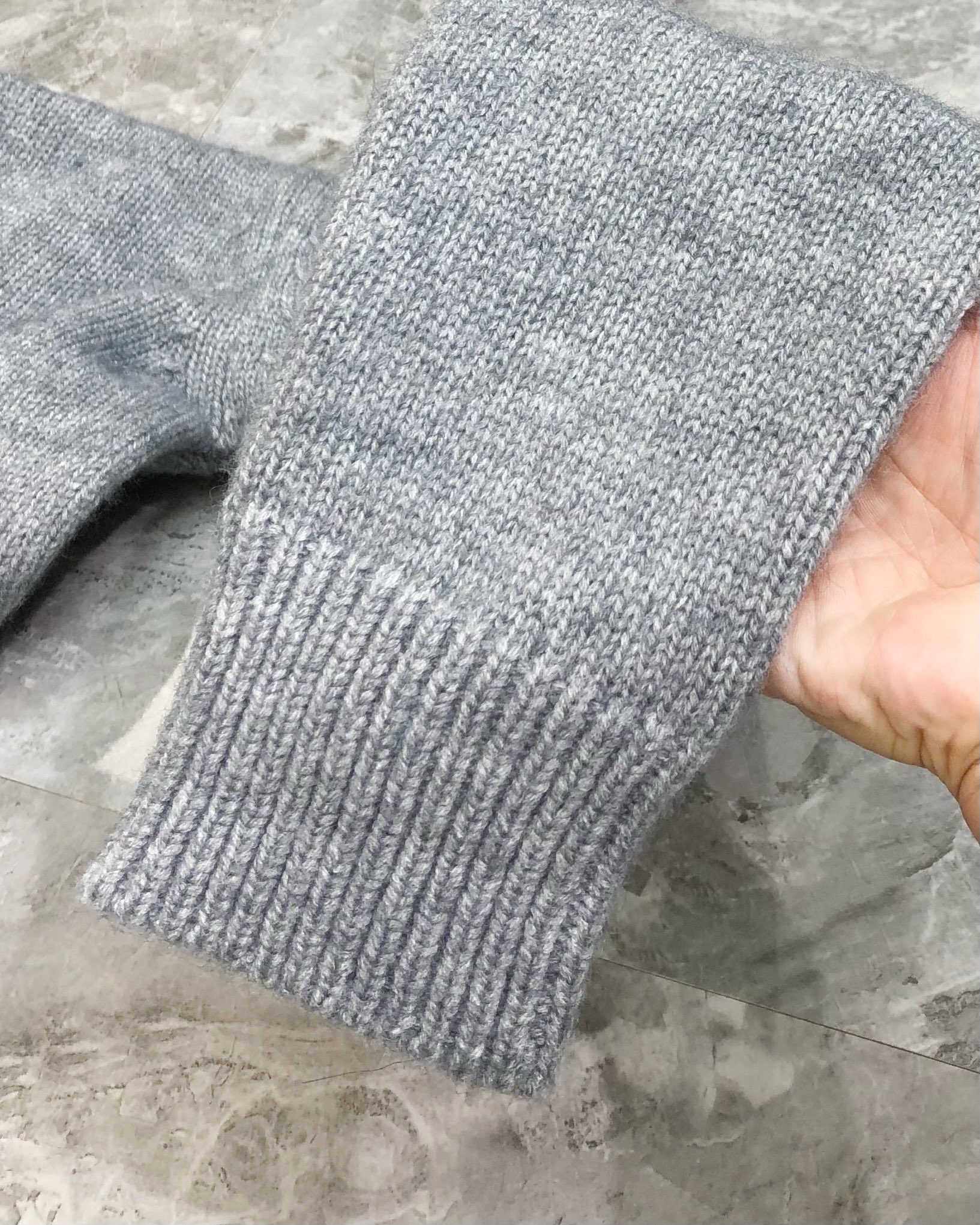 Title: Barbo 2025 Men’s Sweaters Collection: High-Quality Fashion with Custom Velvet Cotton Designs - 图片 6