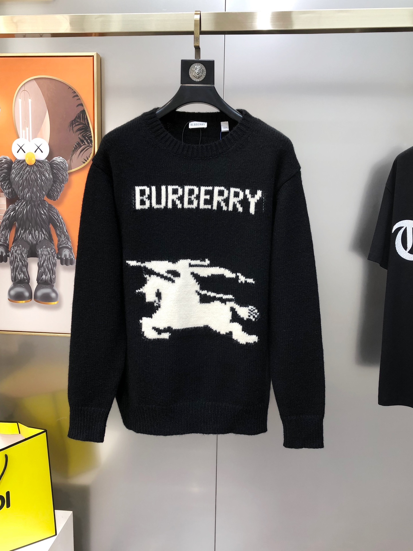 “High-End Men’s Sweaters 2025: Quality Fabrics, Custom Designs, and Premium Sales Channel Goods”