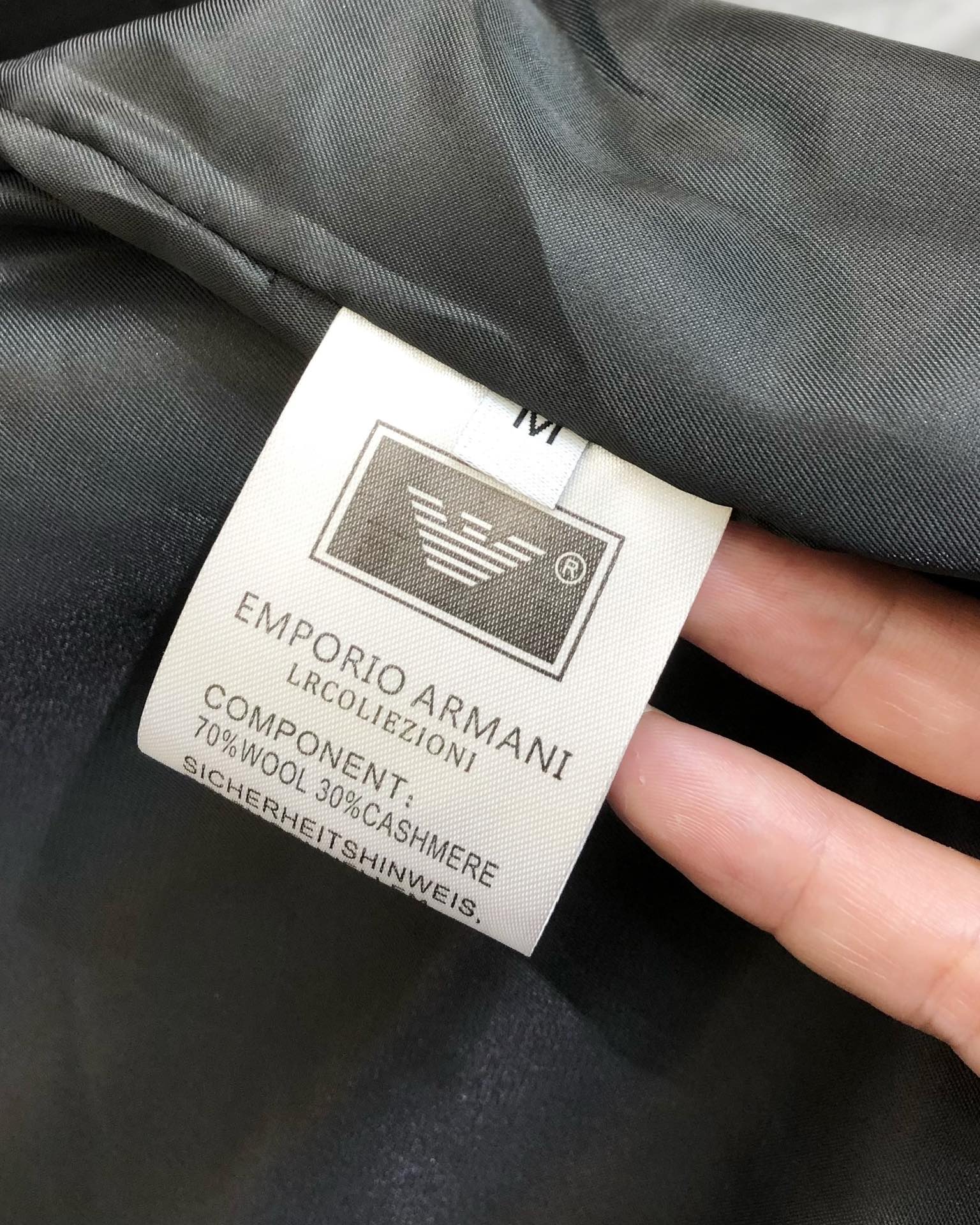 Emporio Armani Men's Black Hooded Windbreaker Jacket - Stylish & Versatile 7 i1755865202 6270 7