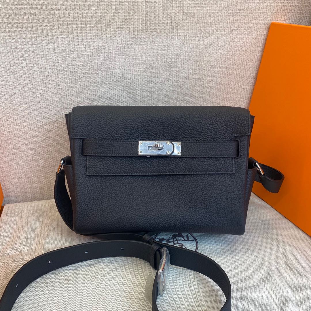 Hermès hermesCustom order: Hermes messenger bag original togo leather black silver buckle size length 25 height 20 width 10cm