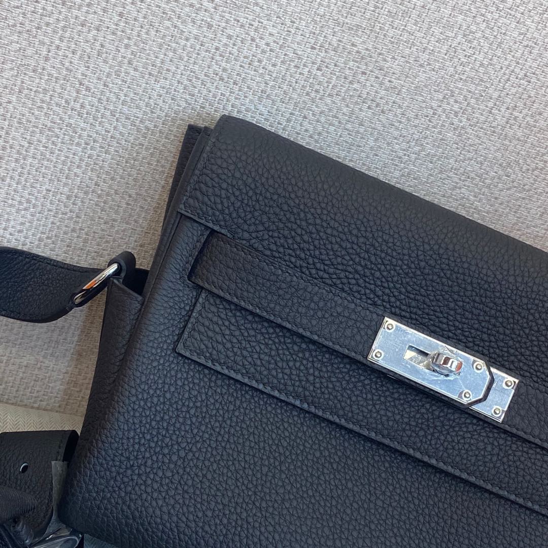 Hermès hermesCustom order: Hermes messenger bag original togo leather black silver buckle size length 25 height 20 width 10cm