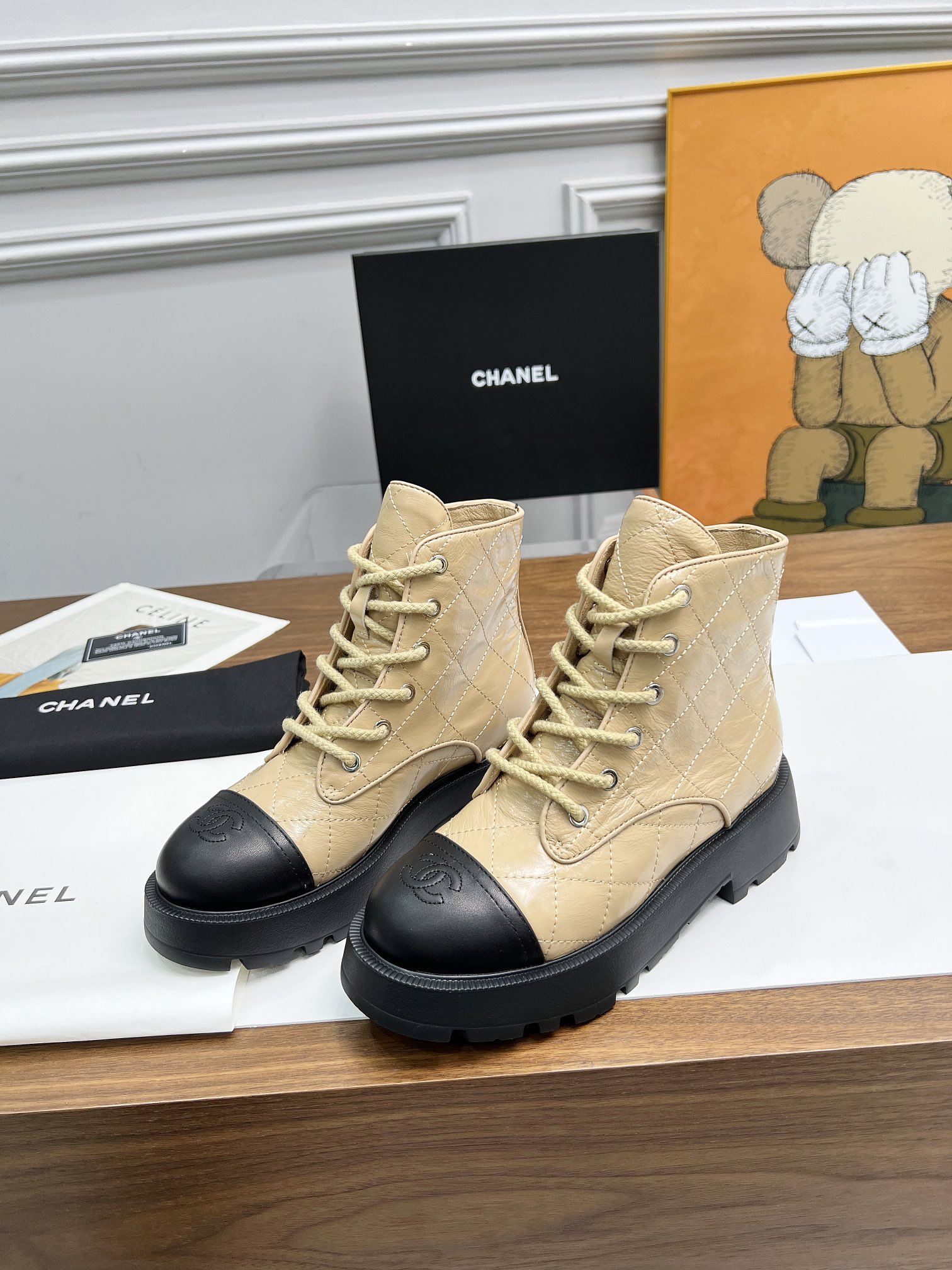 Chanel Bottes Martin Cuir de vache Peau mouton Collection automne – hiver