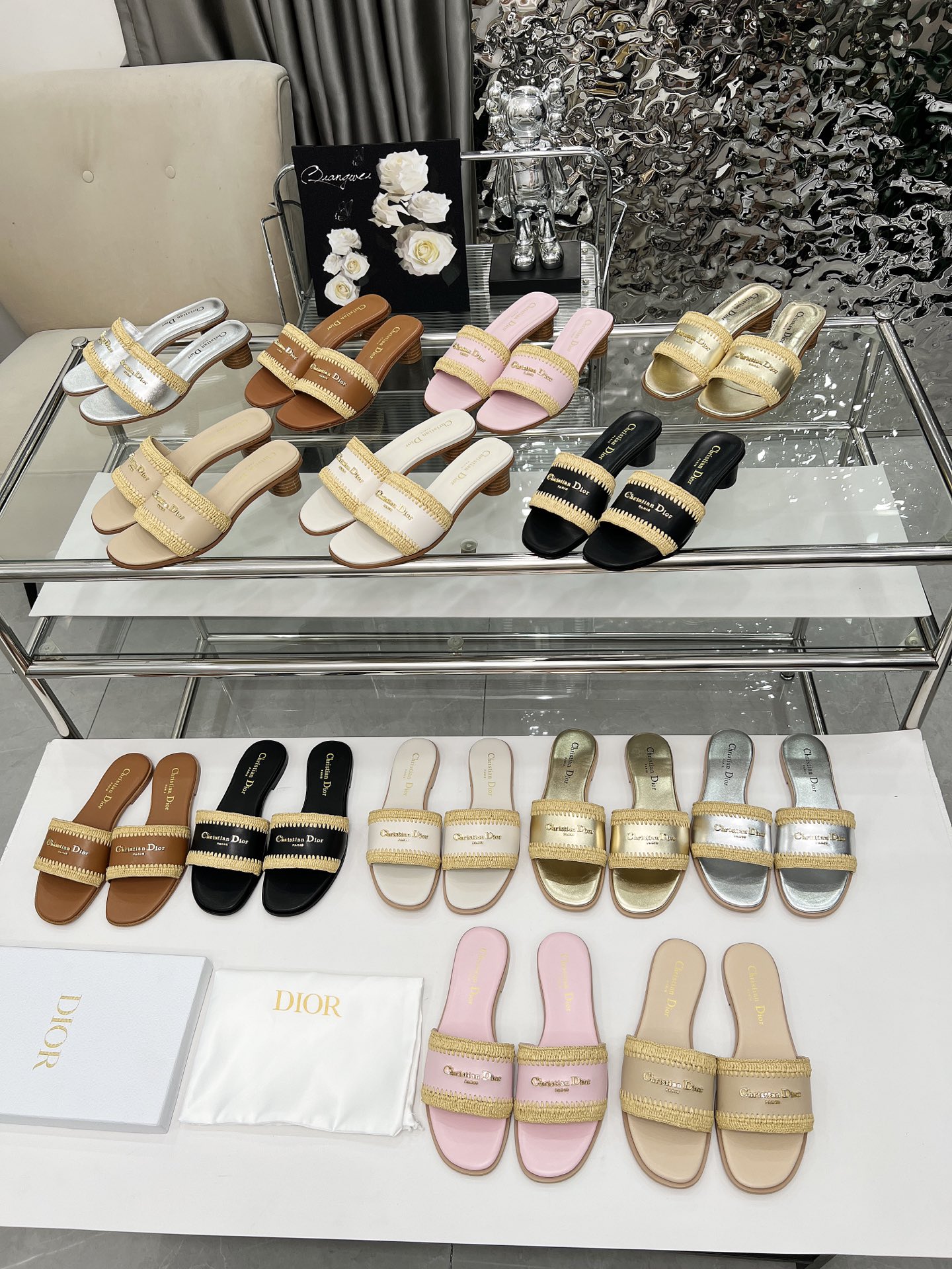 NO:650088,Dior's new summer product, start a fashionable vacation-like journey, city limited edition, hand-woven raffia, 35-43. (35 is custom-made and non-refundable) rubber sole. Genuine leather sole., slippers, dior, slippers19860909Dior 夏季新品,开启度假般的时髦之旅,城市限定款,拉菲草纯手工编织,35-43.（35定做不退换）橡胶底.真真皮底.,拖鞋,dior,slippers,Women's Shoes