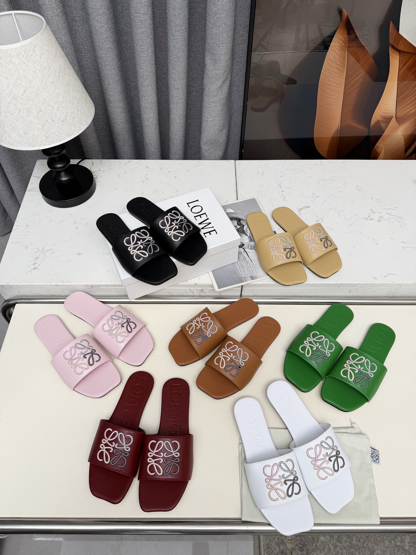 NO:650104,LOEWE Loewe 2026 early spring new slippers 35-43 rubber sole. Genuine leather sole, slippers, loewe, loewe, slippers19860909LOEWE罗意威2026早春新款拖鞋35-43橡胶底.真真皮底,拖鞋,loewe,loewe,slippers,Women's Shoes