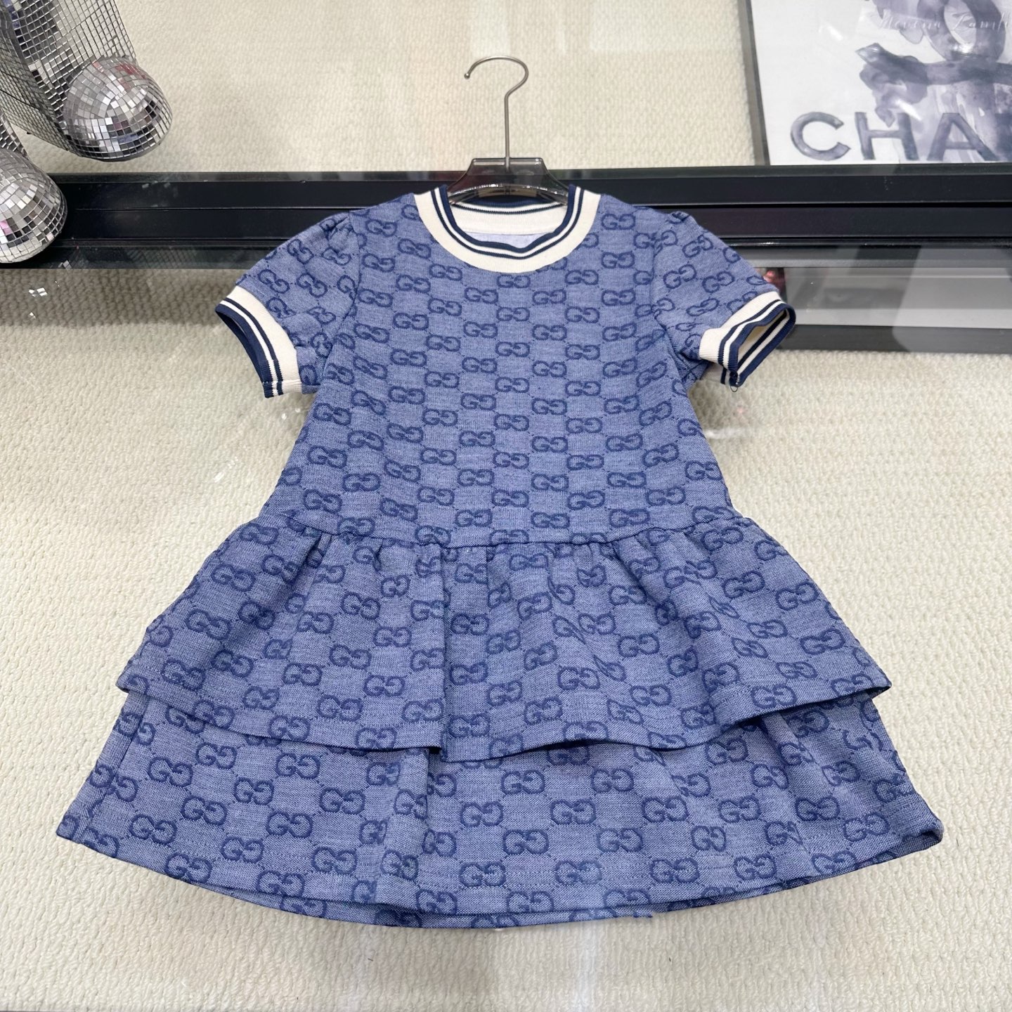 Nuevo 💗 Tallas: 100-110-120-130-140-150 cm @ 135 yuanes, tres etiquetas completas. Nuevo vestido de cuello vuelto G, t…