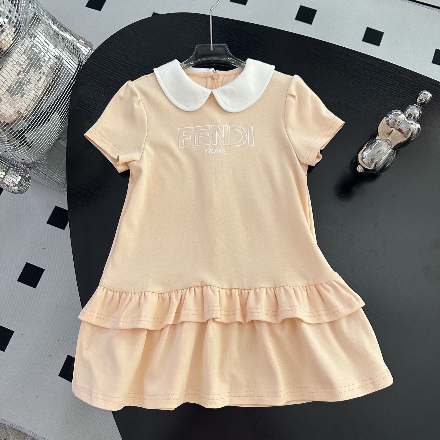 NO:769948,New in stock, size 100-150cm FD 2026 spring and summer new style!  The skirt with straight A-line silhouette is tolerant and not picky. It feels a bit like a Korean high-waisted doll's shirt. It often covers the flesh and makes you look slimmer. It is cute and cute design, loose and three-dimensional. It gives the baby enough room for arms to move. It is very cute and cute. Clothes, skirts,19860909上新现货 尺码100-150cm FD 2026春夏新款！直筒小A字廓形的裙型包容性强不挑人穿 有点韩版的高腰娃娃衫的感觉灰常遮肉显瘦 乖巧可爱设计,宽松又有立体感 给足宝宝胳膊活动空间,灰常俏皮可爱,衣服,skirts,,Children's