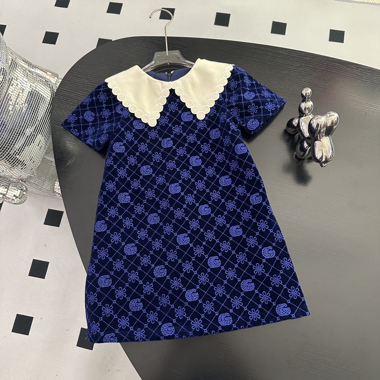 NO:769854,New arrivals. Sizes 90-160cm. Prices are reasonable. The Gucci velvet dress is too high-end for ladies. A small skirt with its own temperament. My sister is 115cm. She weighs 36 pounds. The upper body is large in size 110. Clothes, gucci, skirts,19860909上新 尺码90-160cm 跑量价元无少 Gucci丝绒连衣裙名媛风也太高级了吧.自带气质的小裙子. 妹妹115cm.体重36斤 上身大货110码.,衣服,gucci,skirts,,Children's