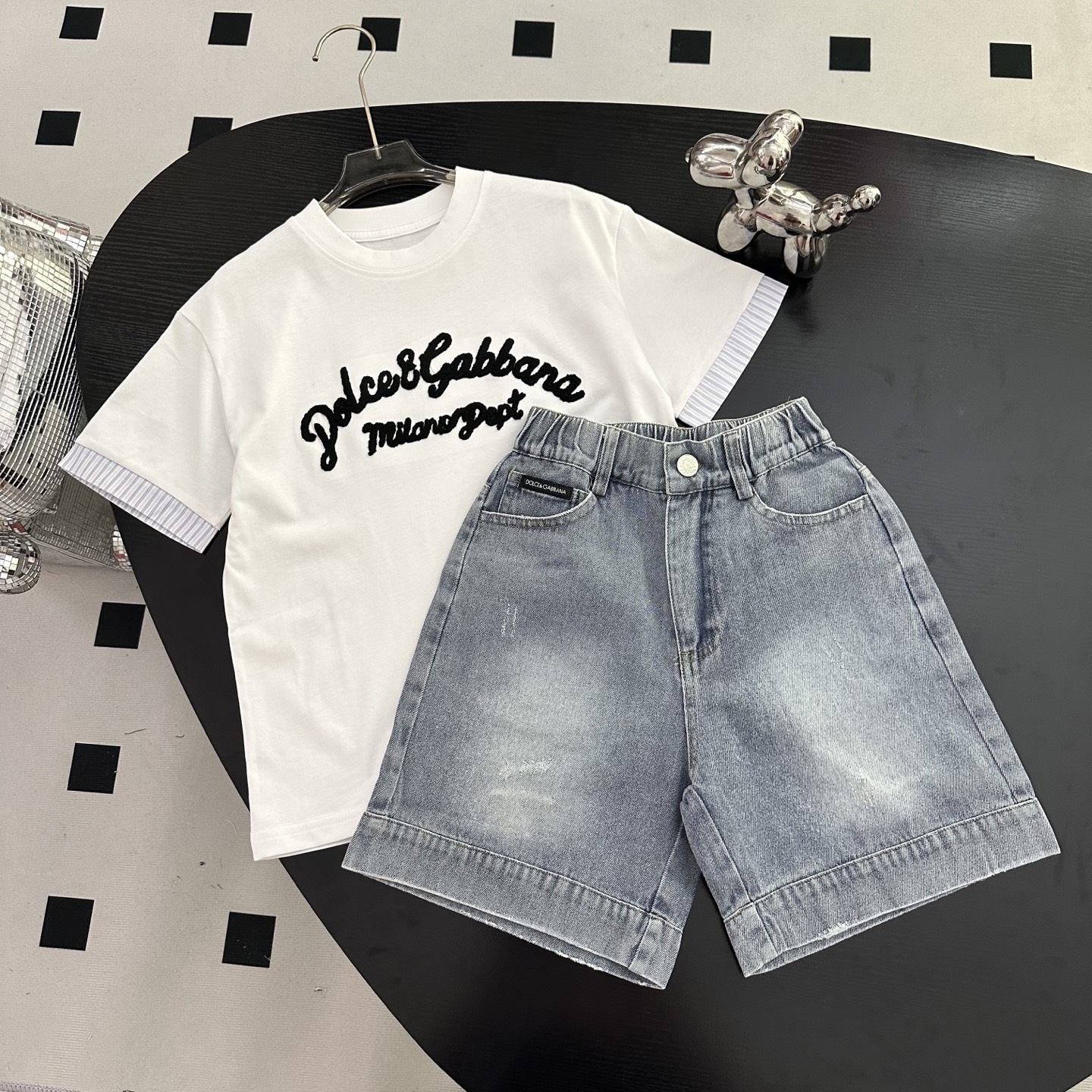 NO:850221,New size - 150cm single jacket 79 single pants DG Dolce & Gabbana 2026 early spring children's wear new short-sleeved embossed technology T-shirt original quality 230g heavy fabric, look for high-quality boys and girls same style, clothes, Dolce&Gabbana, T-shirt, tees, t-shirt,19860909上新 尺码-150cm 单衣79 单裤 DG杜嘉班纳 2026早春童装新款短袖凹凸工艺T恤 原版品质 230g重磅面料 认准高品质男女童同款,衣服,Dolce&Gabbana,T-shirt,tees，t-shirt,,Children's