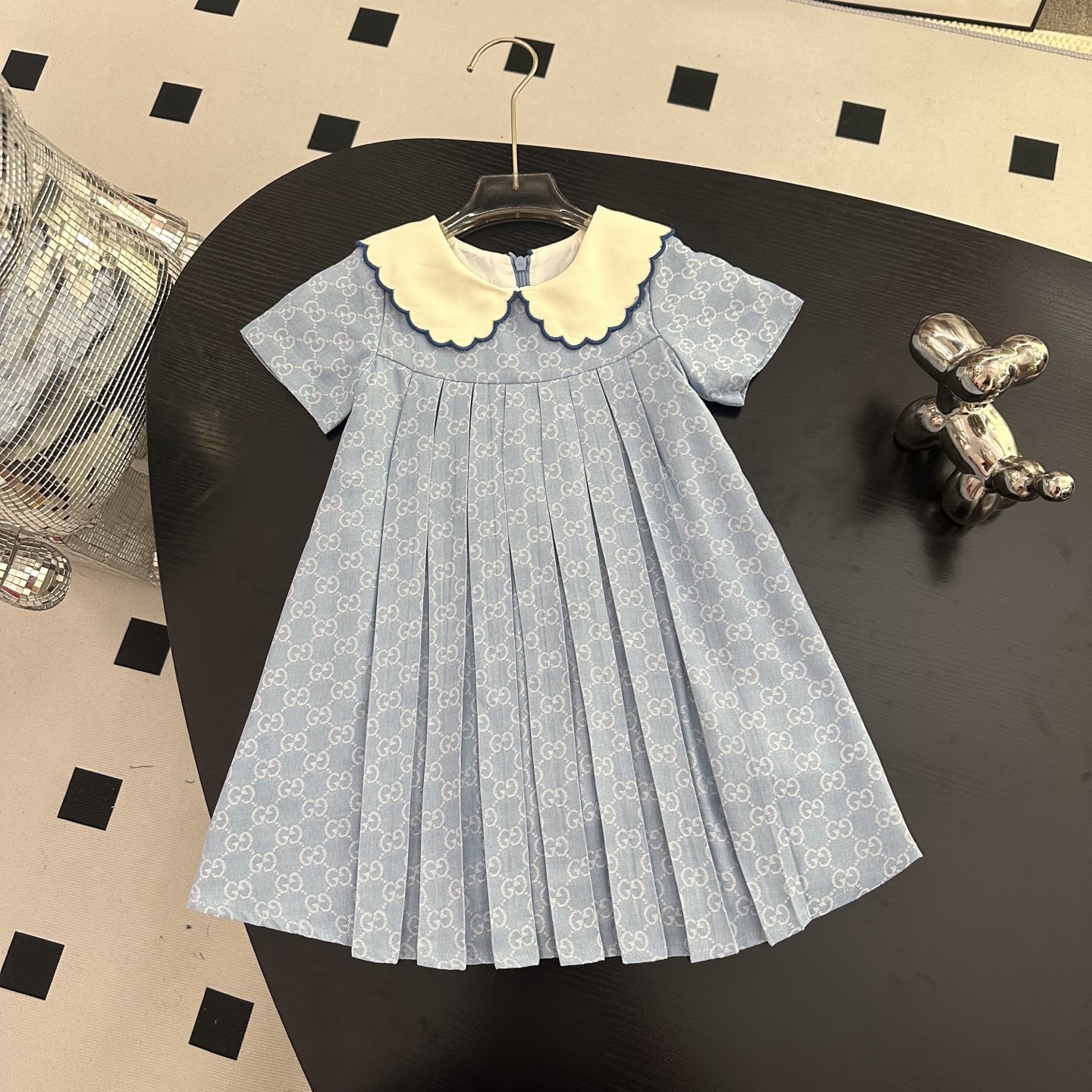 NO:850232,New arrival GUCCI has confirmed the quality. Size: 90 - A clean and cute skirt. High-end fabrics. Baby doll collar design. The upper body is cute and good-looking. I don’t choose people, clothes, Gucci, skirts, etc.19860909上新 GUCCI认准品质size:90- 干净又乖巧的一条裙.高端面料 娃娃领设计 上身可爱又好看 不挑人,衣服,gucci,skirts,,Children's