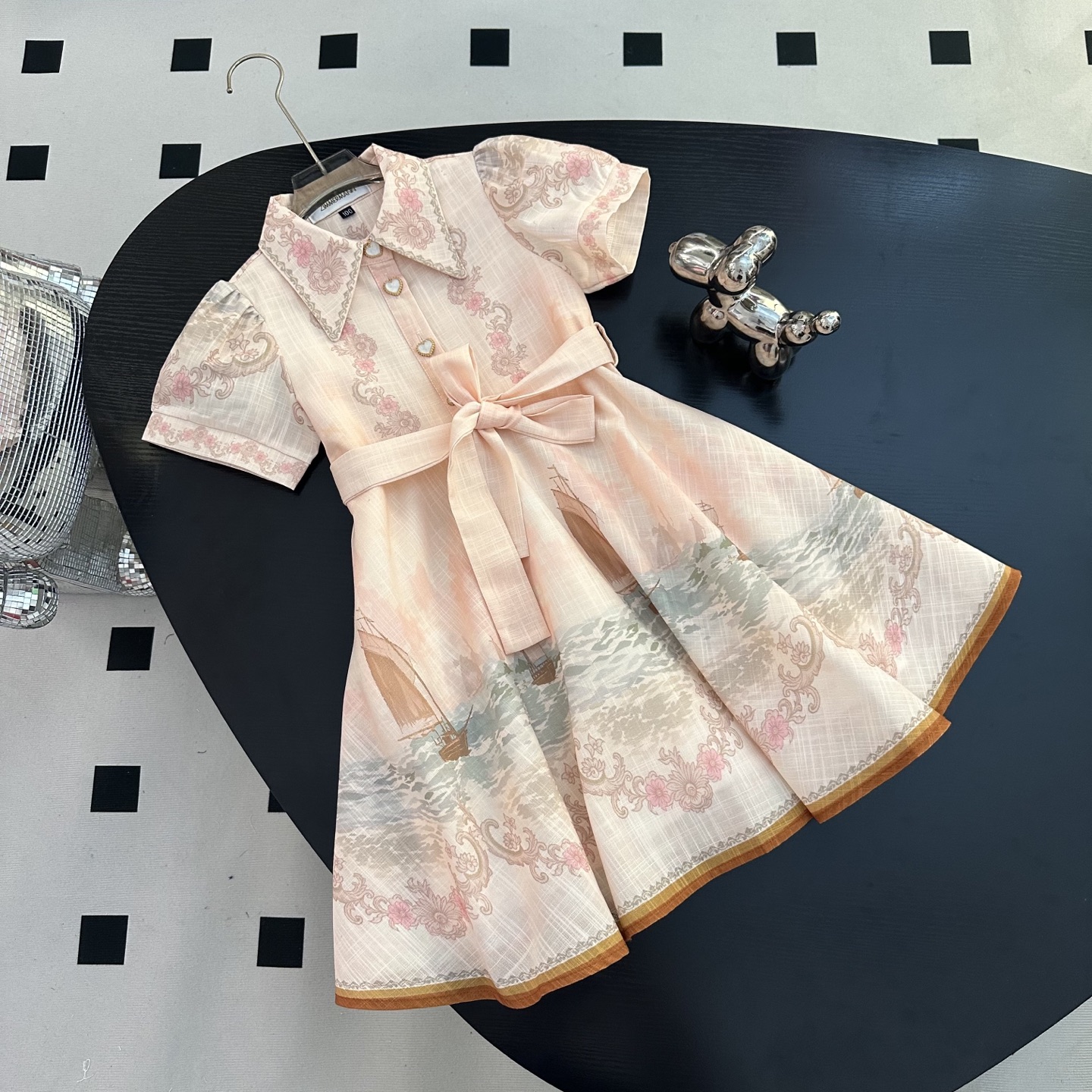 NO:850244,New arrival, size 90-150cm, ZM new style, pure cotton skin-friendly fabric, novel style, a must-have if you like high quality, color matching is not too good-looking, the upper body is perfect and looks like a princess, flower pattern is printed all over, with solid color belt, texture and appearance are all online, clothes,19860909上新 尺码90-150cm ZM新款、纯棉亲肤面料 款式新颖 喜欢高品质的必入款 配色简直不要太好看 上身妥妥的公主即视感 花朵满印图案 配纯色腰带 质感颜值均在线,衣服,,Children's
