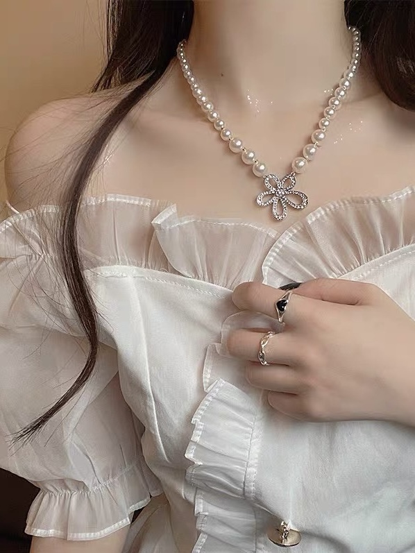 Van Cleef & Arpels Pearl Floral Necklace - Comprehensive