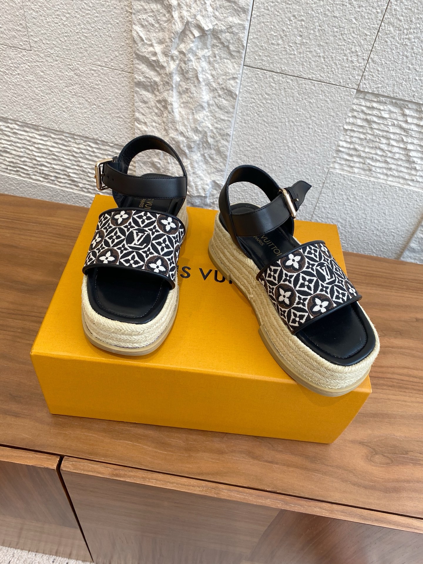 Louis Vuitton x Murakami Takashi Canvas Espadrille Platform Sandal 5 i1752404901300 8111 0 3