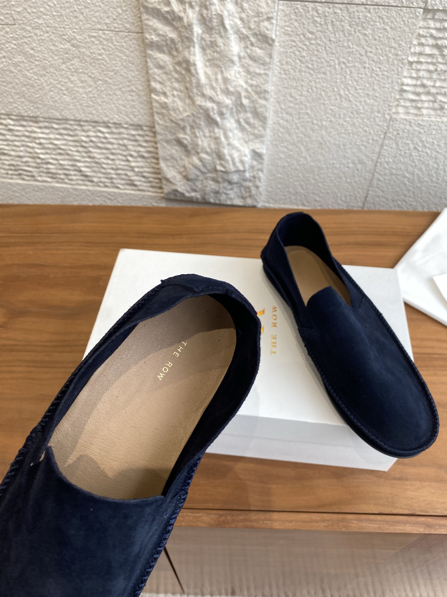 Title: THE ROW 25s Spring/Summer Shoes Review: Fine Leather, Quality, Delicate, Imported Materials, Rubber Base, Sizes 35-40 - 图片 6