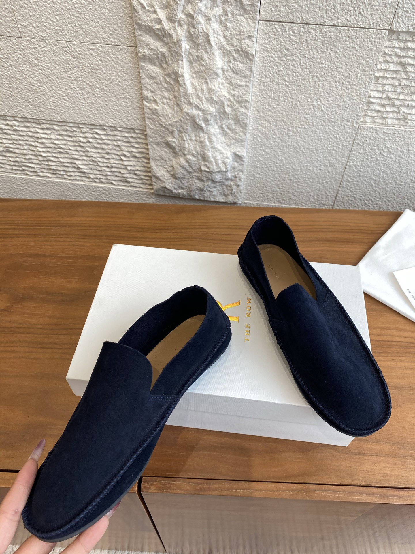 Title: THE ROW 25s Spring/Summer Shoes Review: Fine Leather, Quality, Delicate, Imported Materials, Rubber Base, Sizes 35-40 - 图片 5