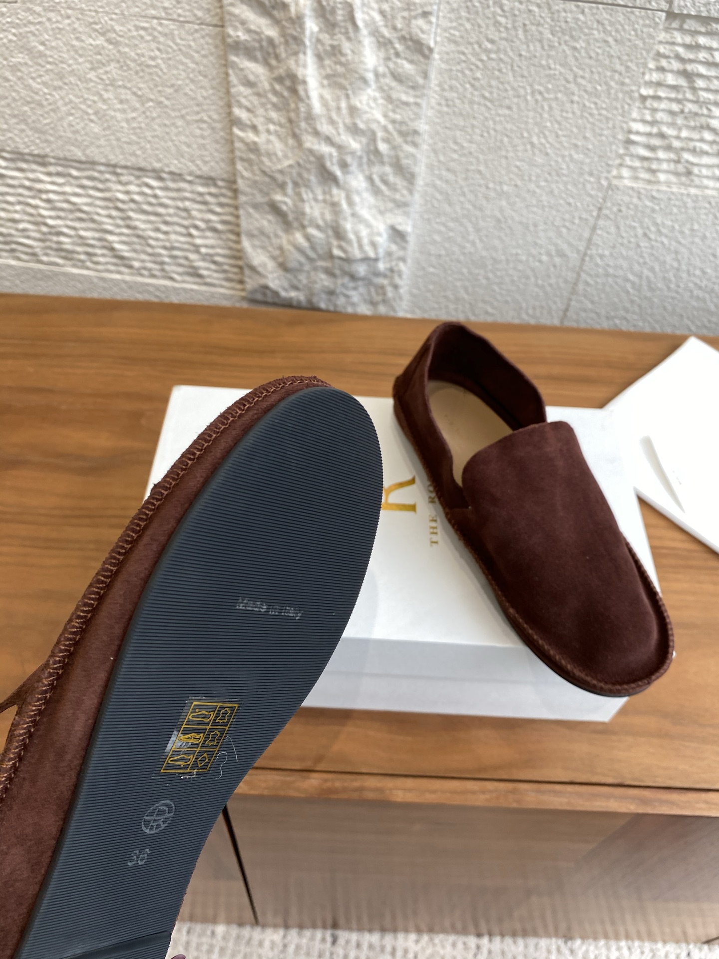 Luxurious Tyler British Windshoe Recreational Shoes Review: Quality and Comfort in THE ROW Collection. - 图片 7