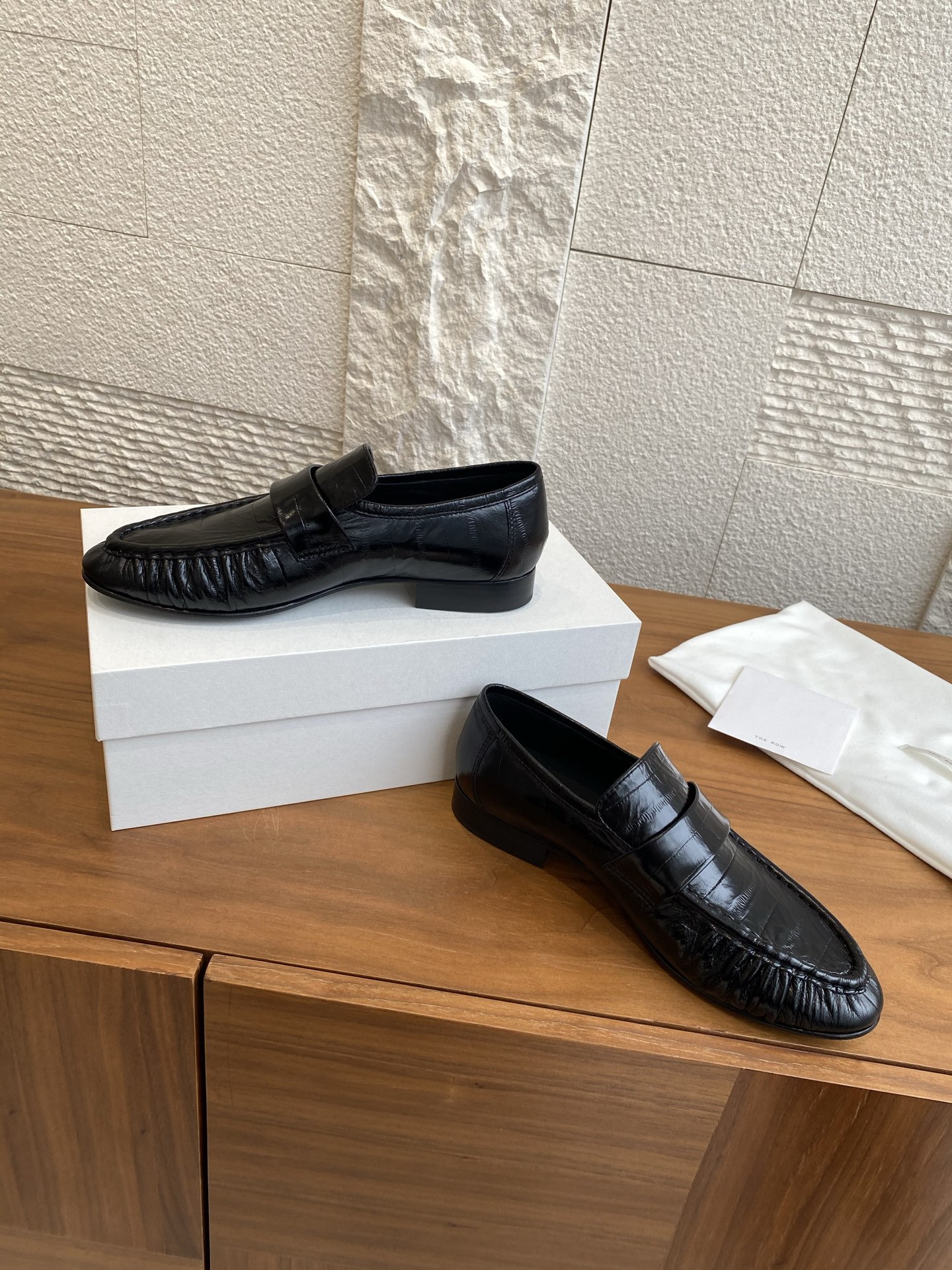 “984 Zirconium The Row 25ss New Springs and Summers Shoe Review” - 图片 3