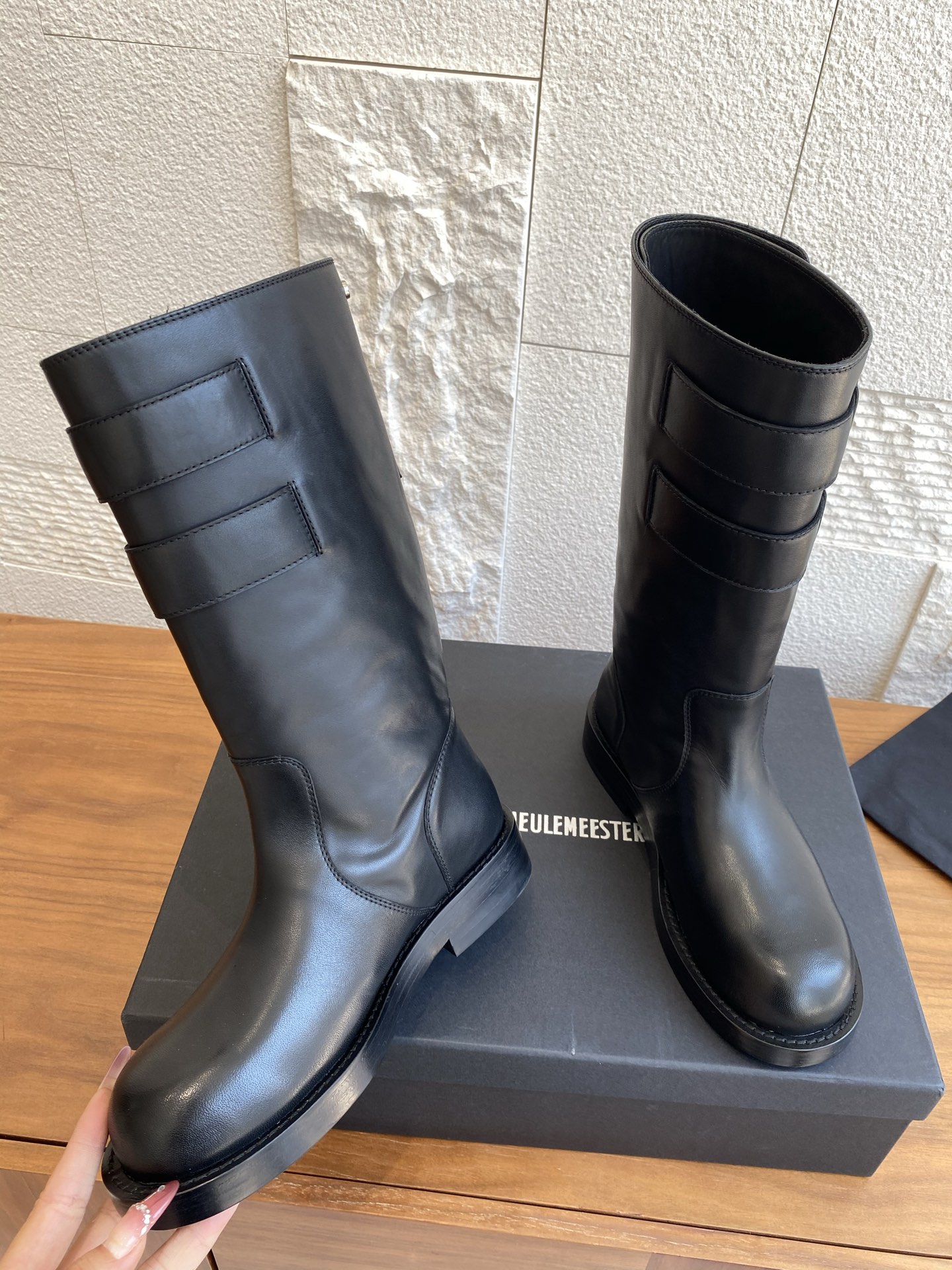 “Ann Demeulemester Jay Boots: 2025 Fall/Winter Collection, Unique Knight Boots with Italian Leather” - 图片 5