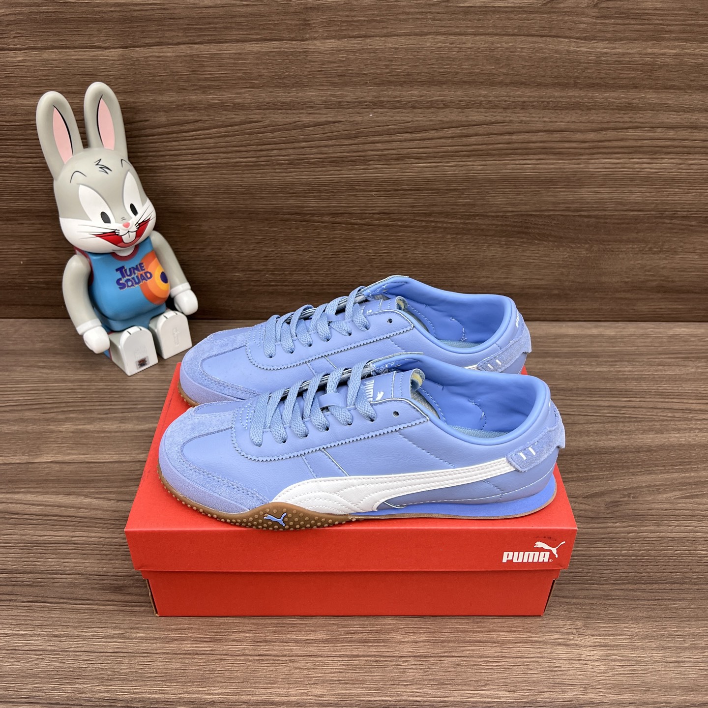 NO:241907,Top version PUMA Bella UT Fashionable, versatile and comfortable thin-soled shoes, non-slip and wear-resistant, low-top, casual shoes for men and women, blue and white. Item number: 402186-02 Packaging: Full set of Dewu accessories reinforced aircraft box packaging!  Size: 36-45 (positive size), casual shoes/sports shoes, sneakers19860909顶级版本PUMA Bella UT 时尚百搭舒适薄底鞋 防滑耐磨 低帮 生活休闲鞋男女同款蓝白色. 货号: 402186-02 包装:全套得物配件加固飞机盒包装！ 码数:36-45码(正码),休闲鞋/运动鞋,sneakers,Women's Shoes