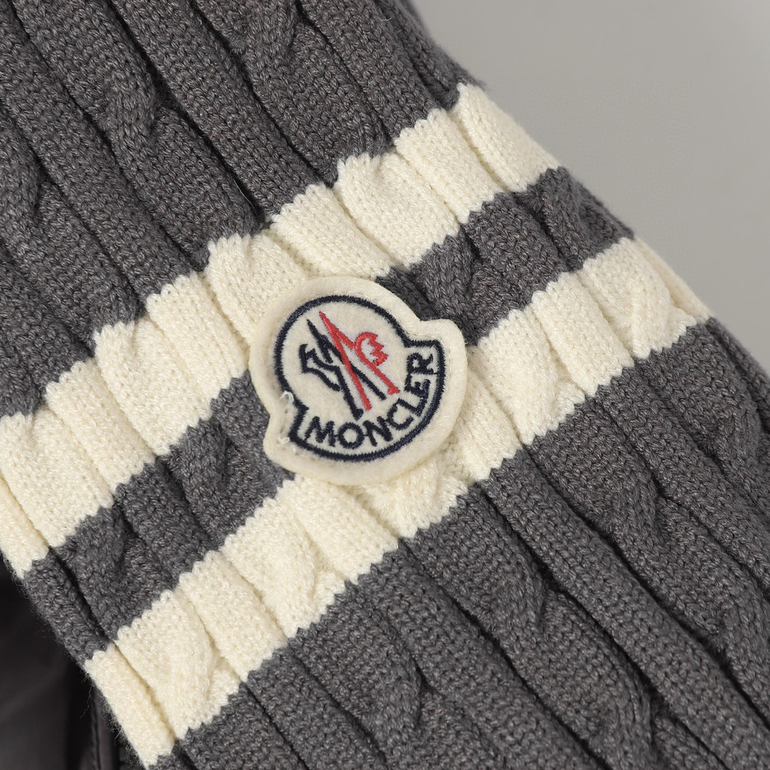 Moner蒙口羽绒服 - スタイリッシュなデザインと細部へのこだわり