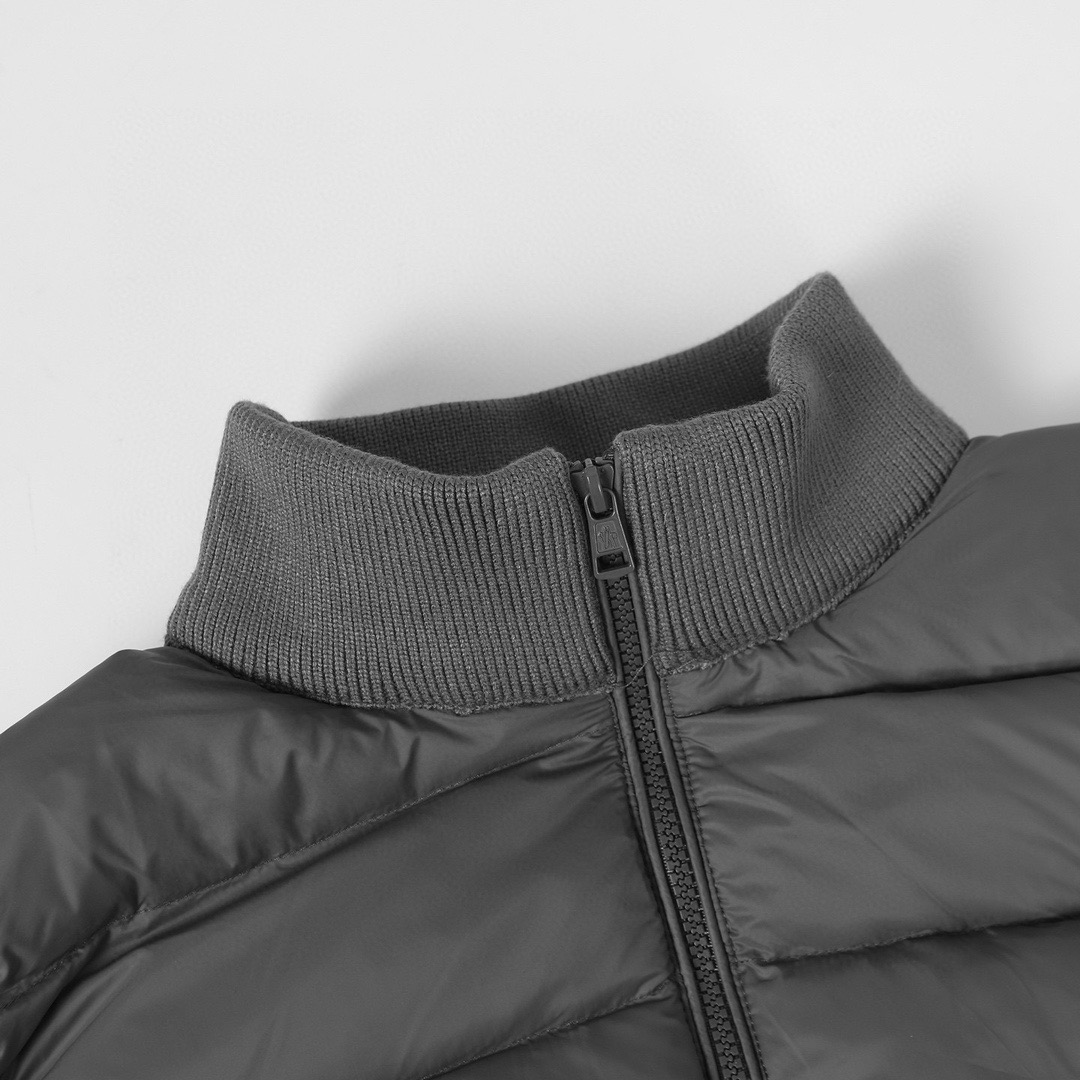 Moner蒙口羽绒服 - スタイリッシュなデザインと細部へのこだわり