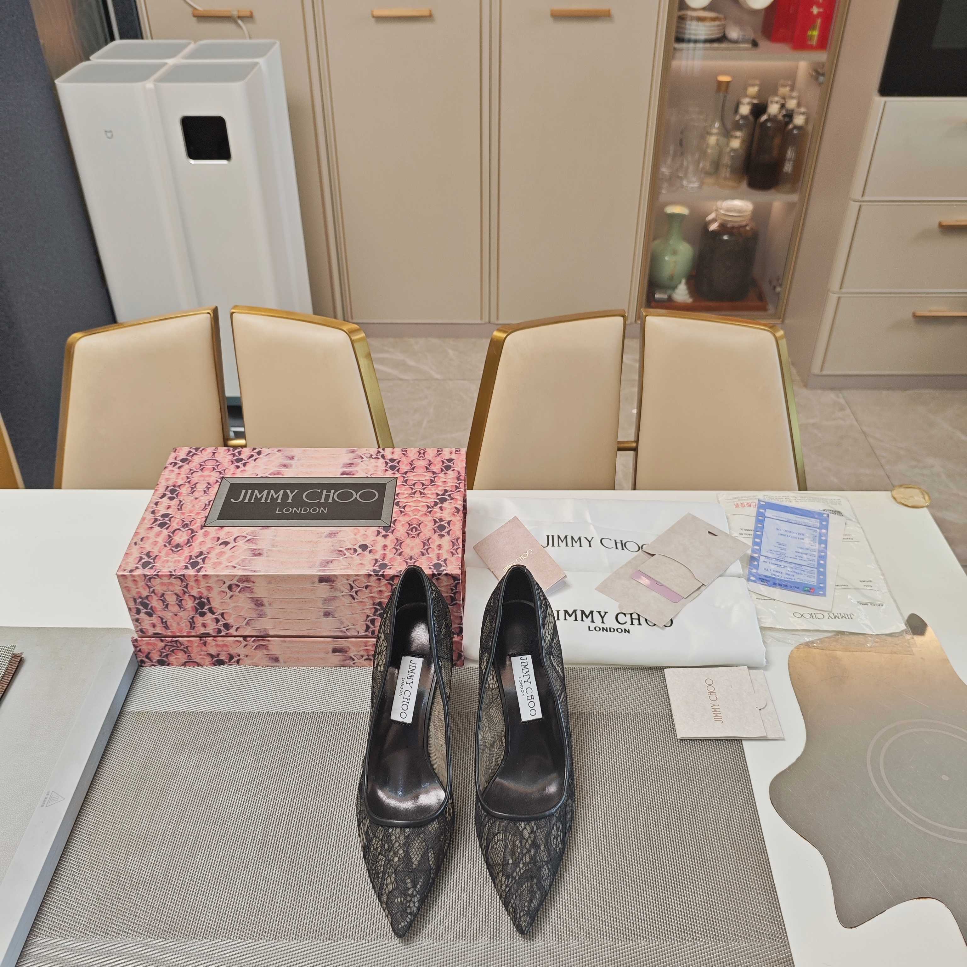 Jimmy Choo CHOO周仰杰2026𝐬𝐬( 款3D棱格磁铁盒包装) 低端勿比 摩登鞋履 新款星河浪漫蕾丝网仙女高跟单鞋