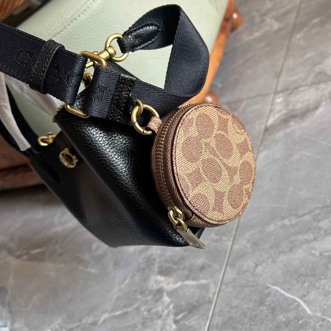 COACH/蔻驰新款女士托特包 8
