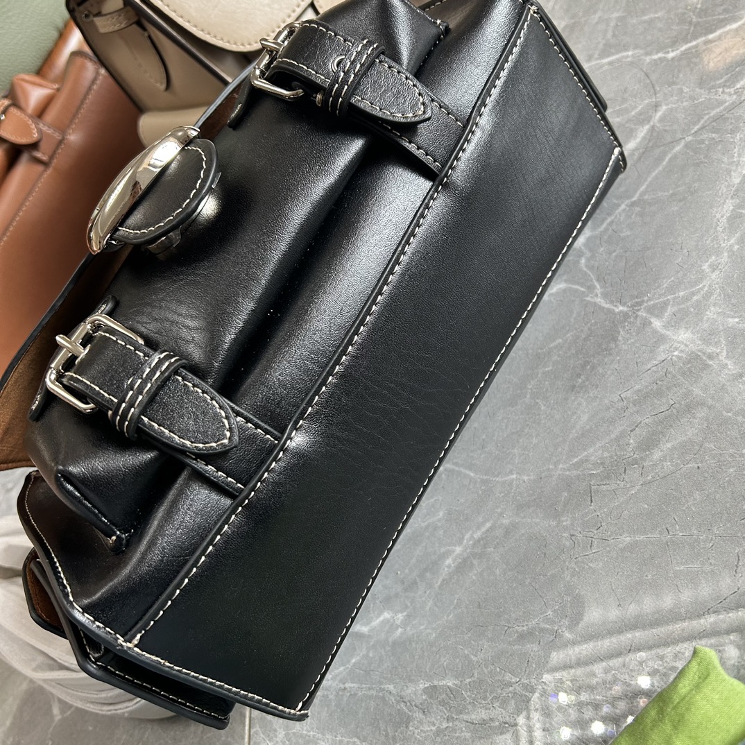 Coach Coach蔻驰新品CARGO SOFT TABBY Cargo Sofr Tabby加入多口袋工装裤元素