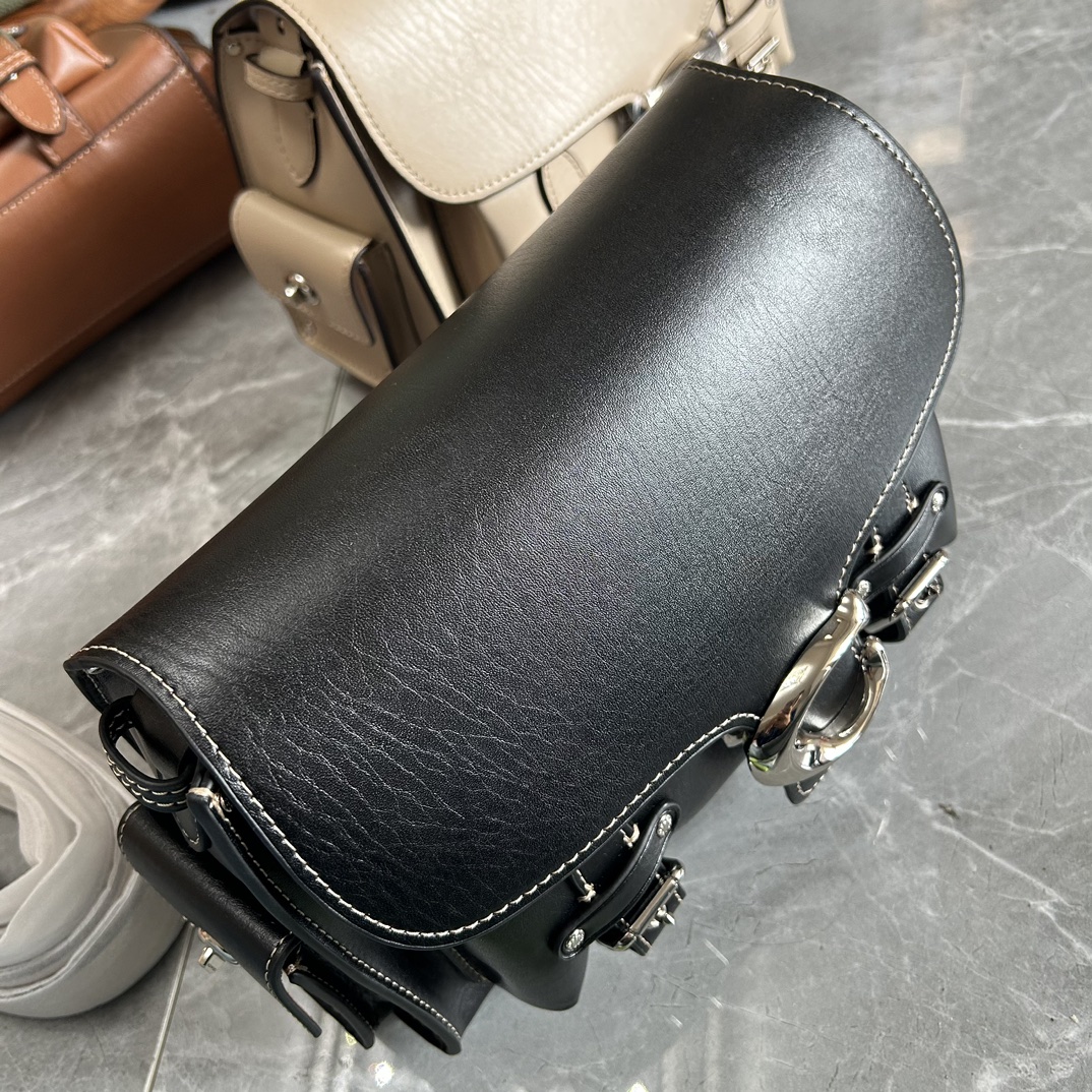 Coach Coach蔻驰新品CARGO SOFT TABBY Cargo Sofr Tabby加入多口袋工装裤元素