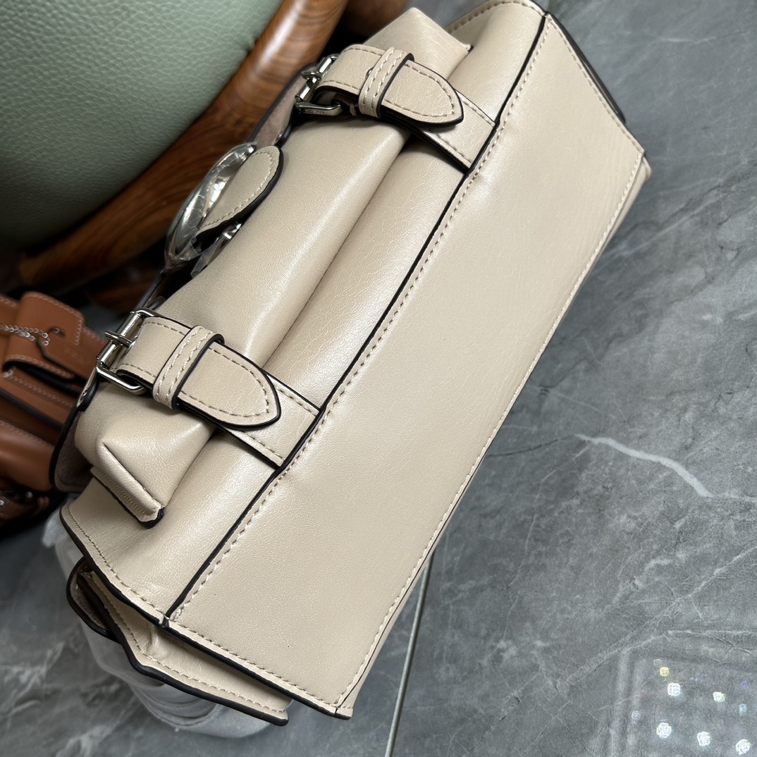 Coach Coach蔻驰新品CARGO SOFT TABBY Cargo Sofr Tabby加入多口袋工装裤元素