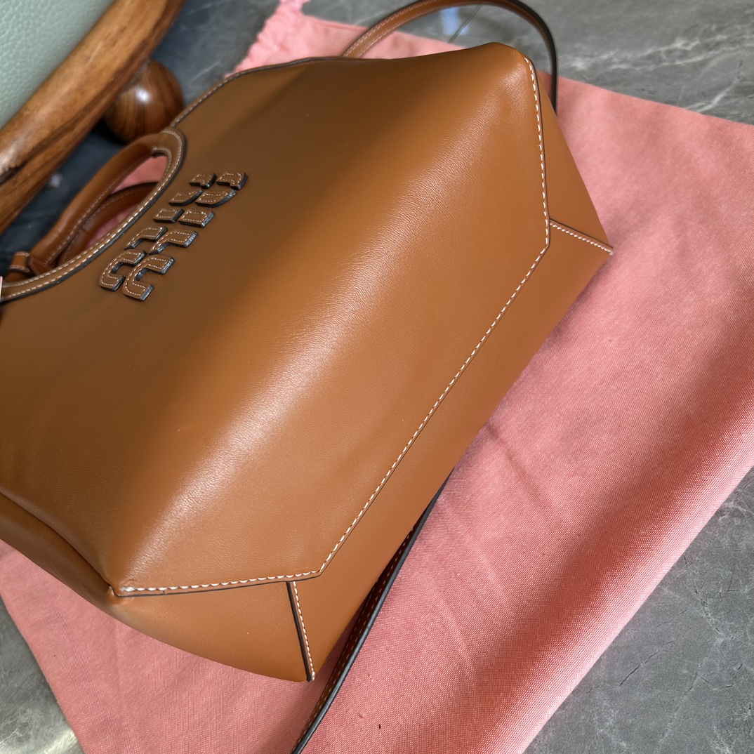 Miu Miu Fall/Winter Crescent Tote Bag - Bag 5