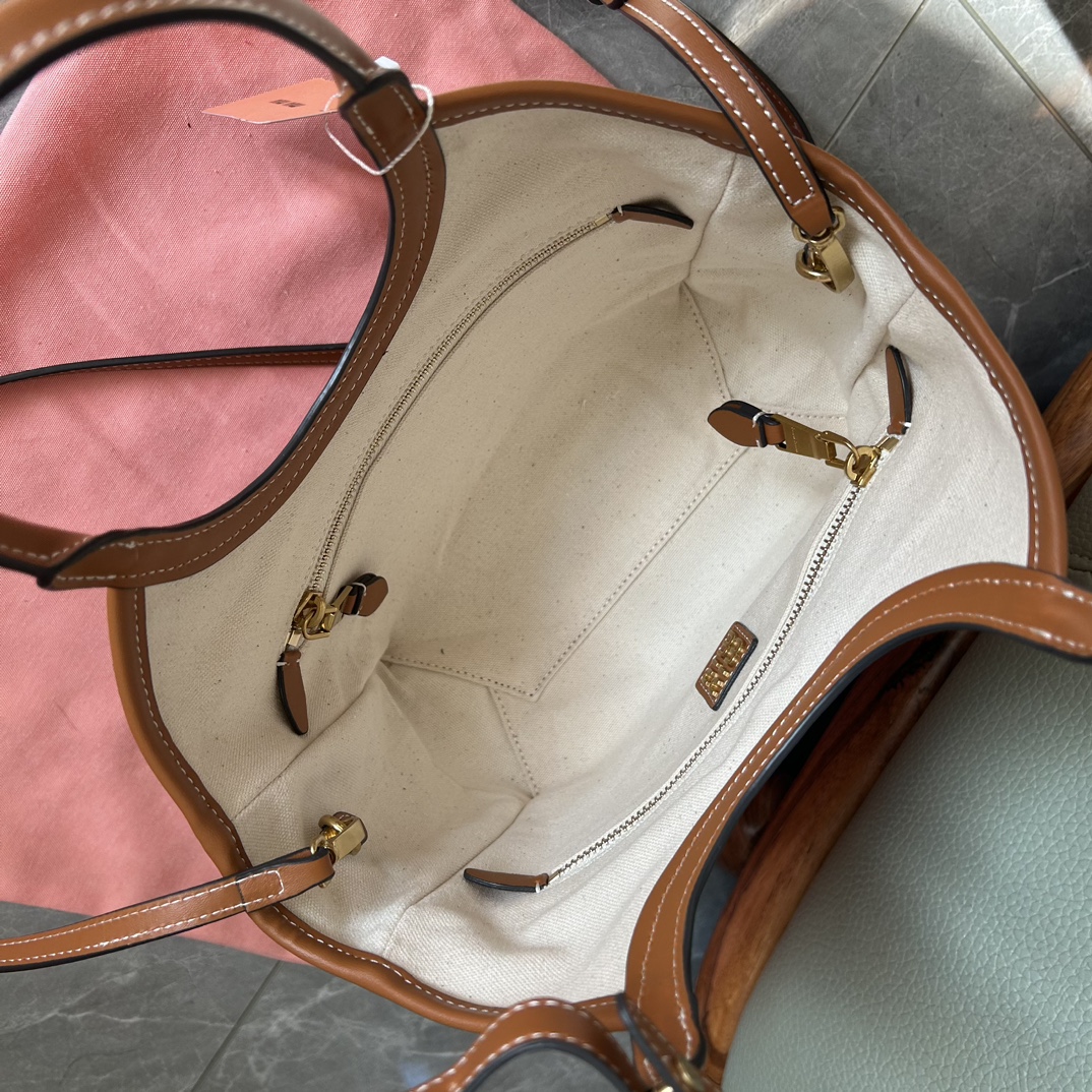 Miu Miu Fall/Winter Crescent Tote Bag - Bag 9
