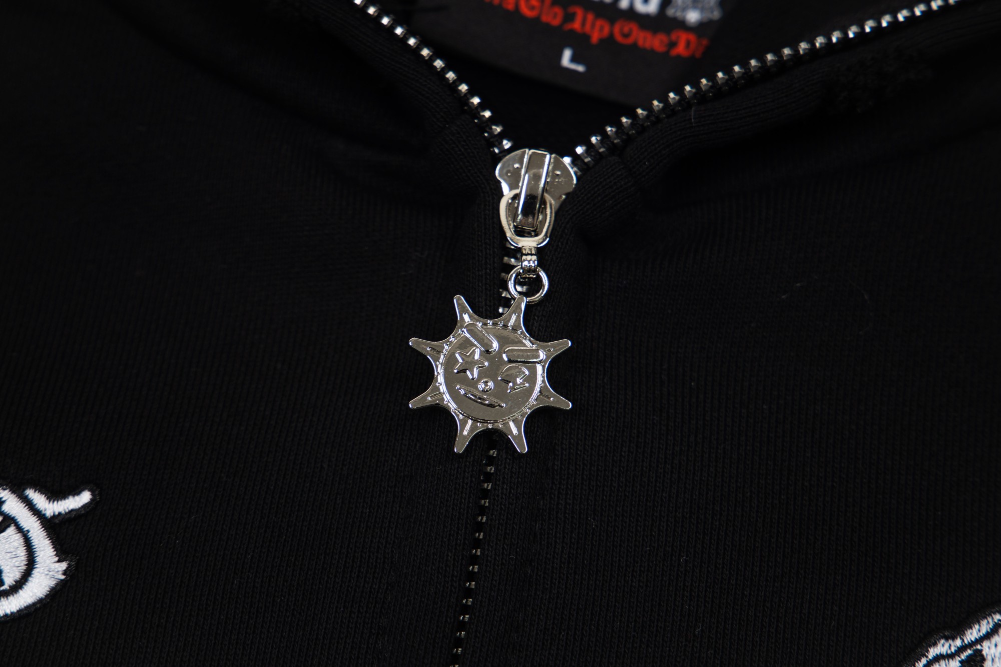 GL14
P125 Glo Gang美潮高品质380g纯棉双拉链连帽卫衣 
尺码：M-XXL 
颜色：黑色

​