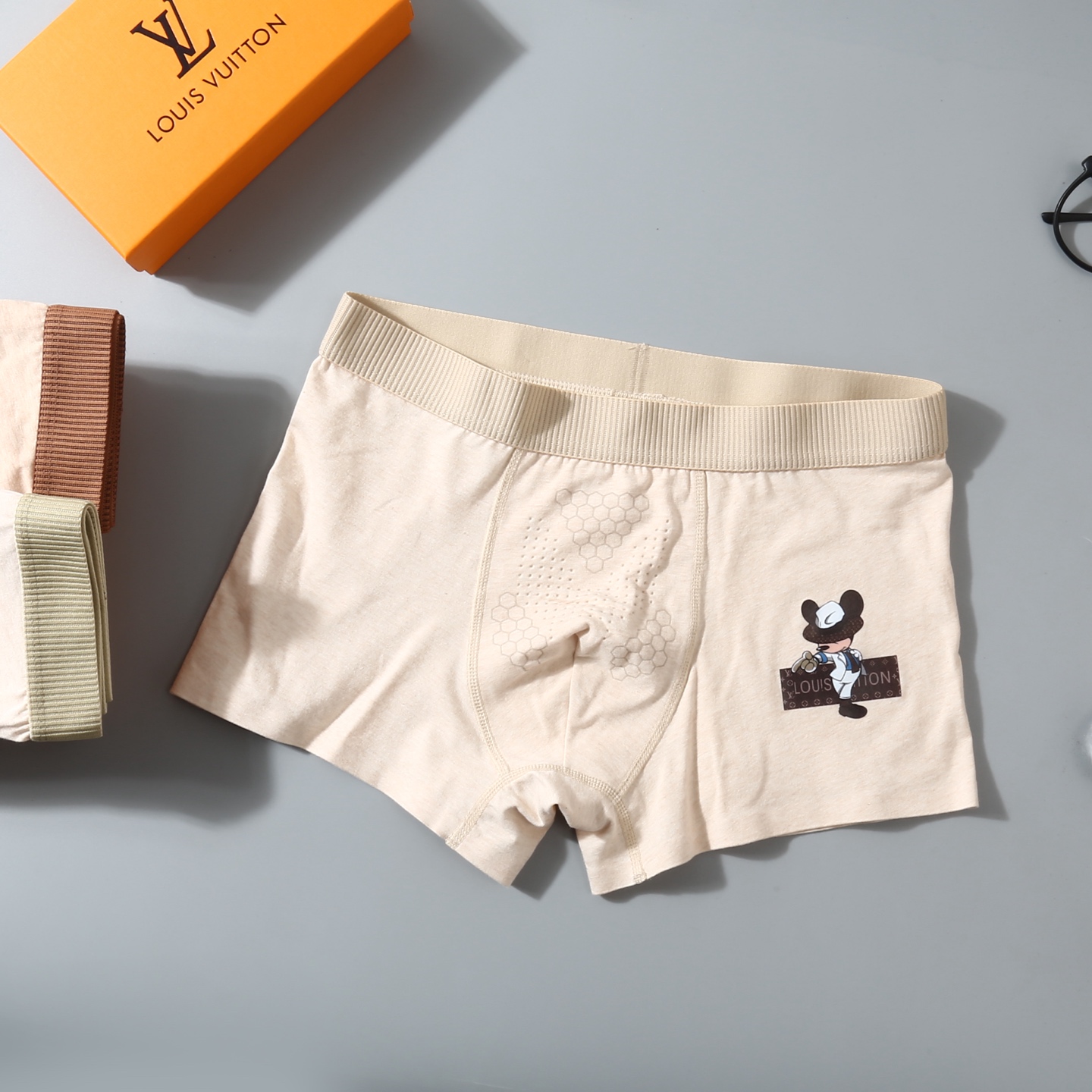  LOUIS VUITTON  LV路易威登 原单品质！天然彩棉！精品盒装男士内裤！外贸国外订单，高品质