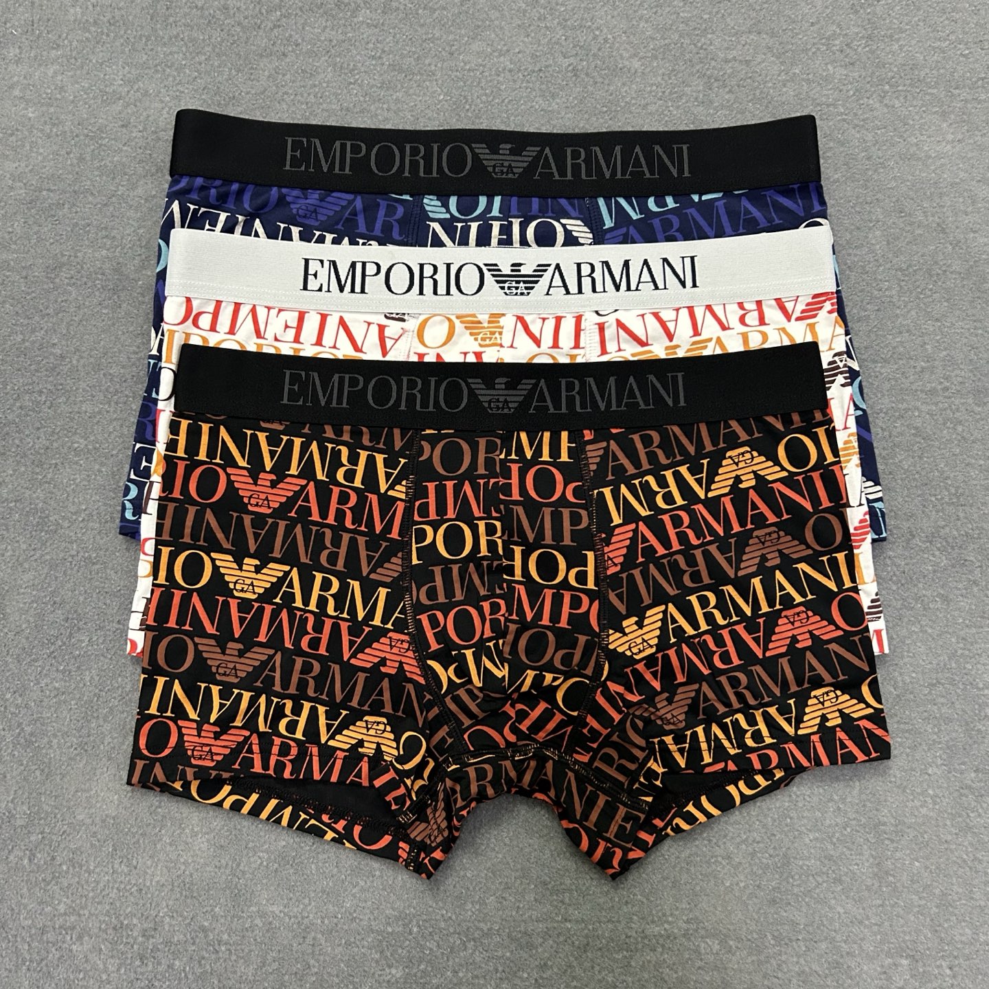 Lot de 3 boxers Emporio Armani pour homme, confort et style au quotidien