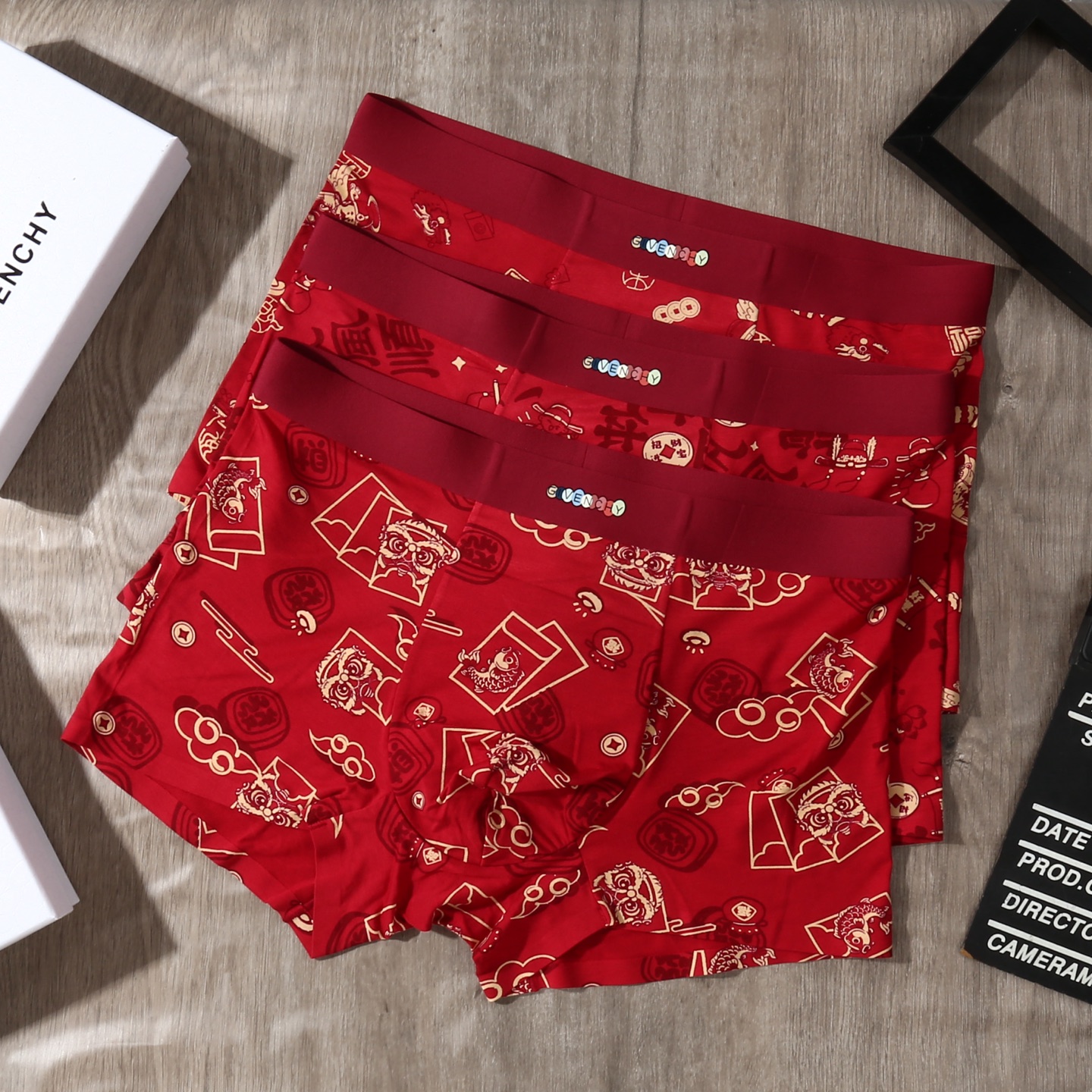 新品！（本命鸿运红裤）纪梵希 GIVENCHY 原单品质！潮流奢品 ！轻薄透气设计，精品盒装男士内裤！外