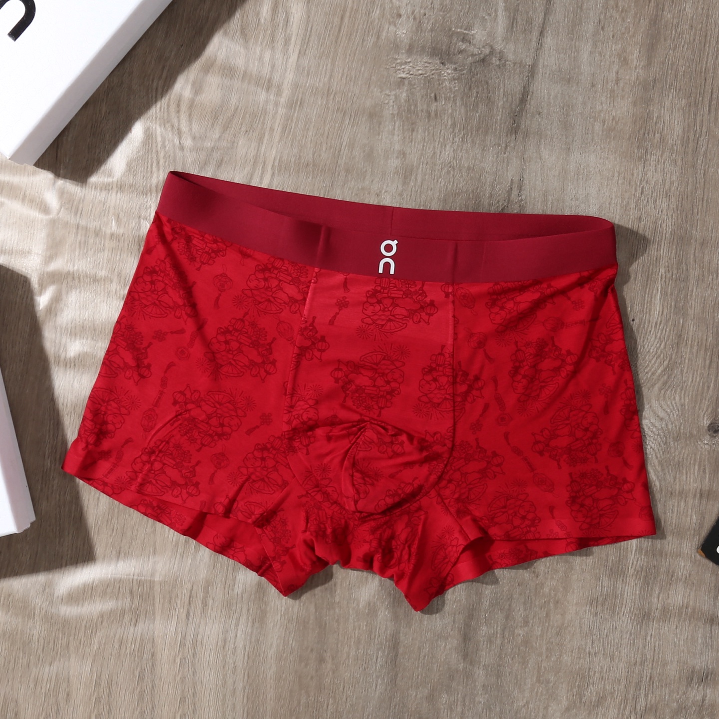 新品！（本命鸿运红裤）On昂跑Cloudtilt！原单品质！潮流奢品 ！轻薄透气设计，精品盒装男士内裤！