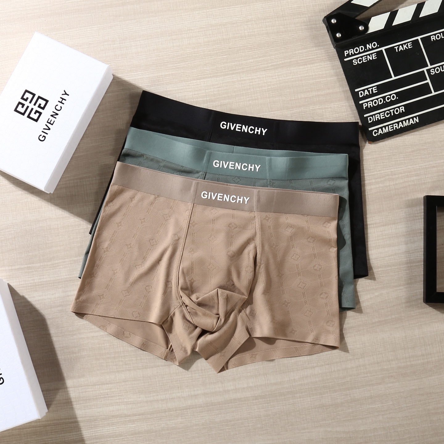 新品！（立体硅胶）GIVENCHY纪梵希！原单品质！潮流奢品 ！轻薄透气设计，精品盒装男士内裤！外贸国外