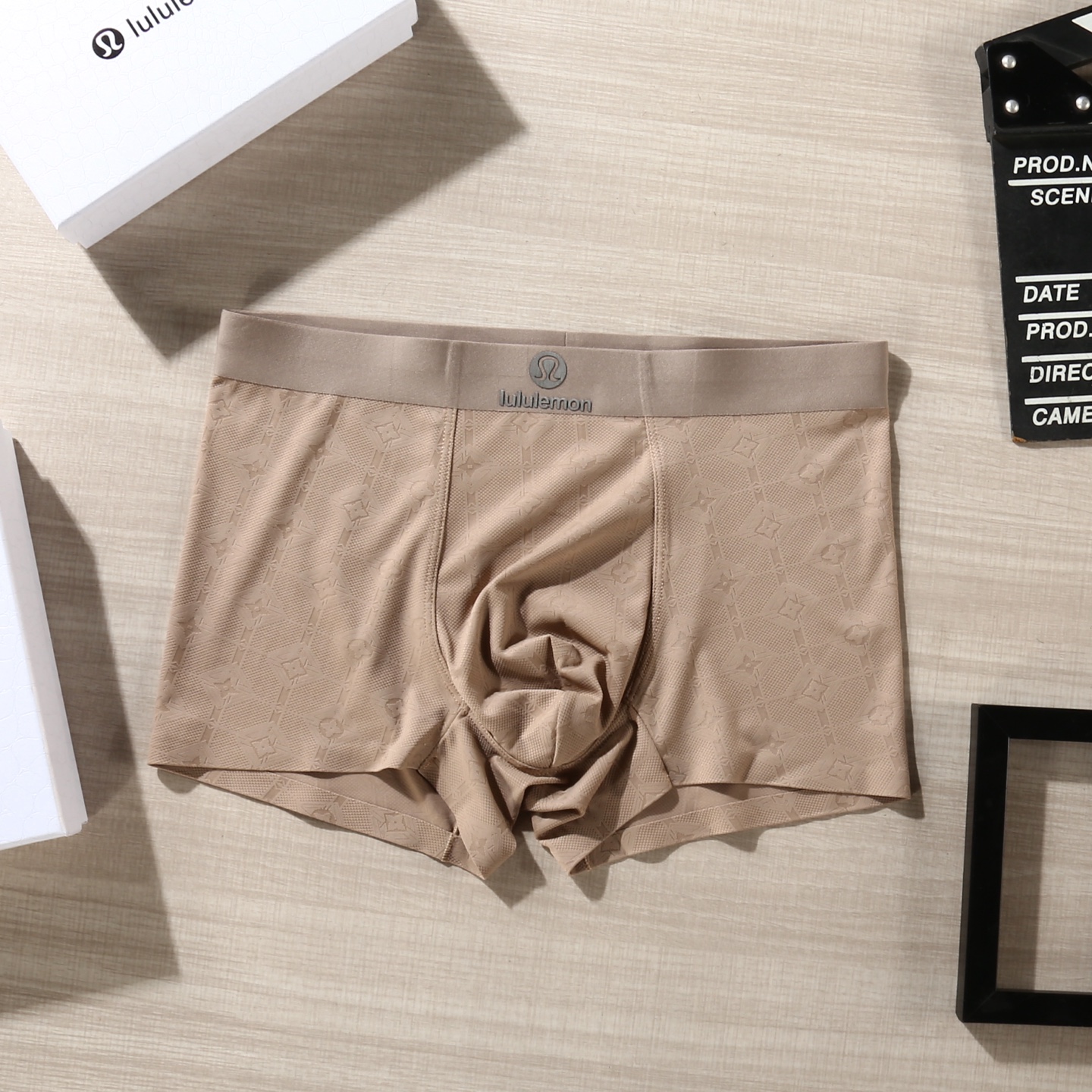 新品！（立体硅胶）lululemon露露！原单品质！潮流奢品 ！轻薄透气设计，精品盒装男士内裤！外贸国外