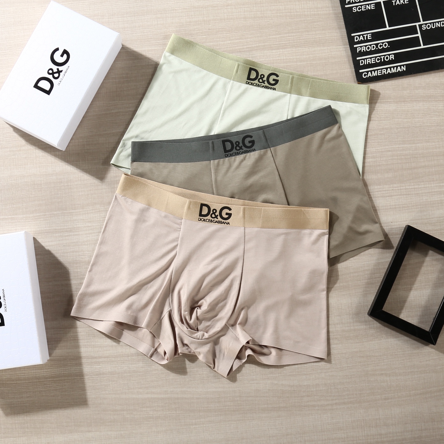 新品！（立体硅胶）DOLCE&GABBANA 杜嘉班纳 ！DG原单品质！潮流奢品 ！轻薄透气设计，精品盒