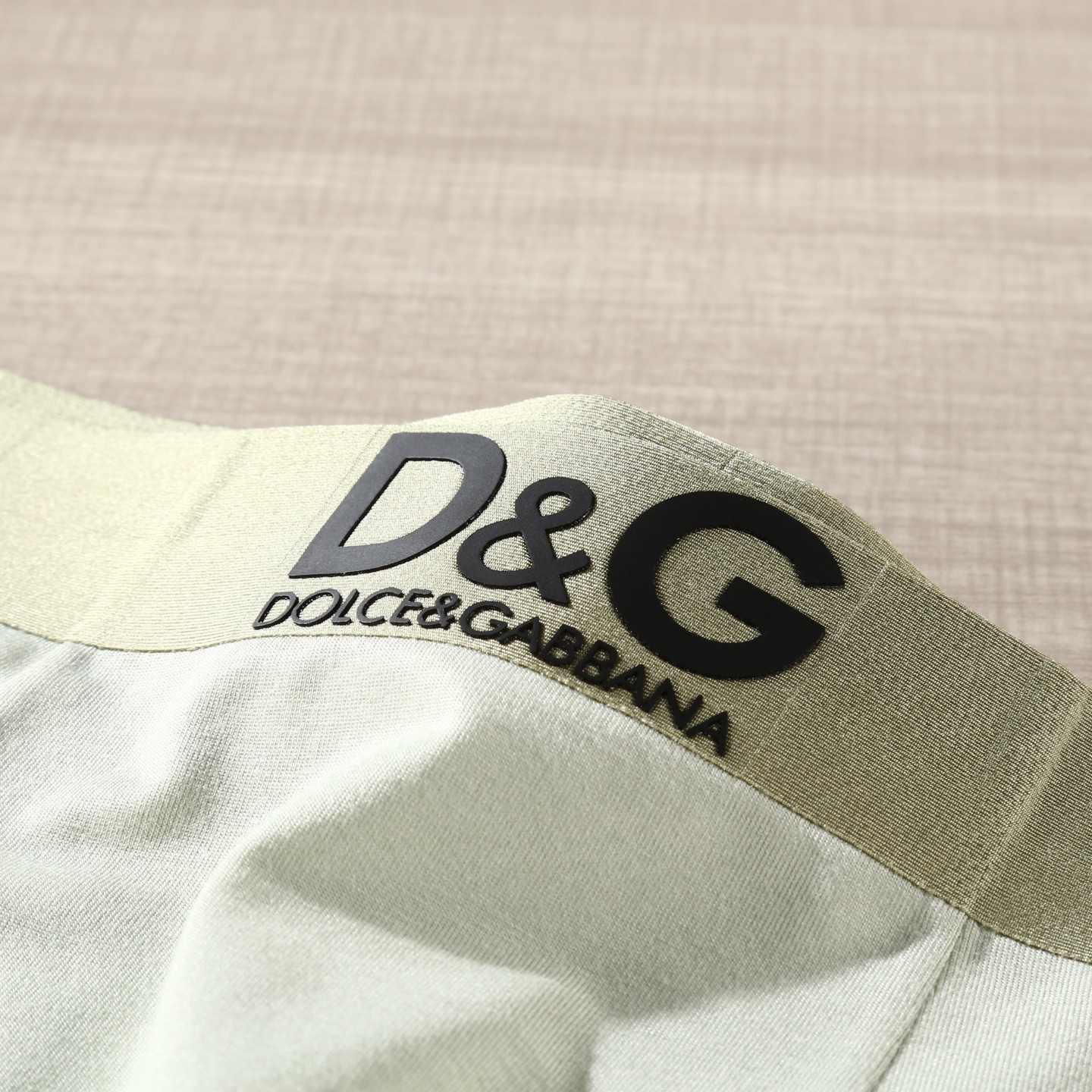 新品！（立体硅胶）DOLCE&GABBANA 杜嘉班纳 ！DG原单品质！潮流奢品 ！轻薄透气设计，精品盒
