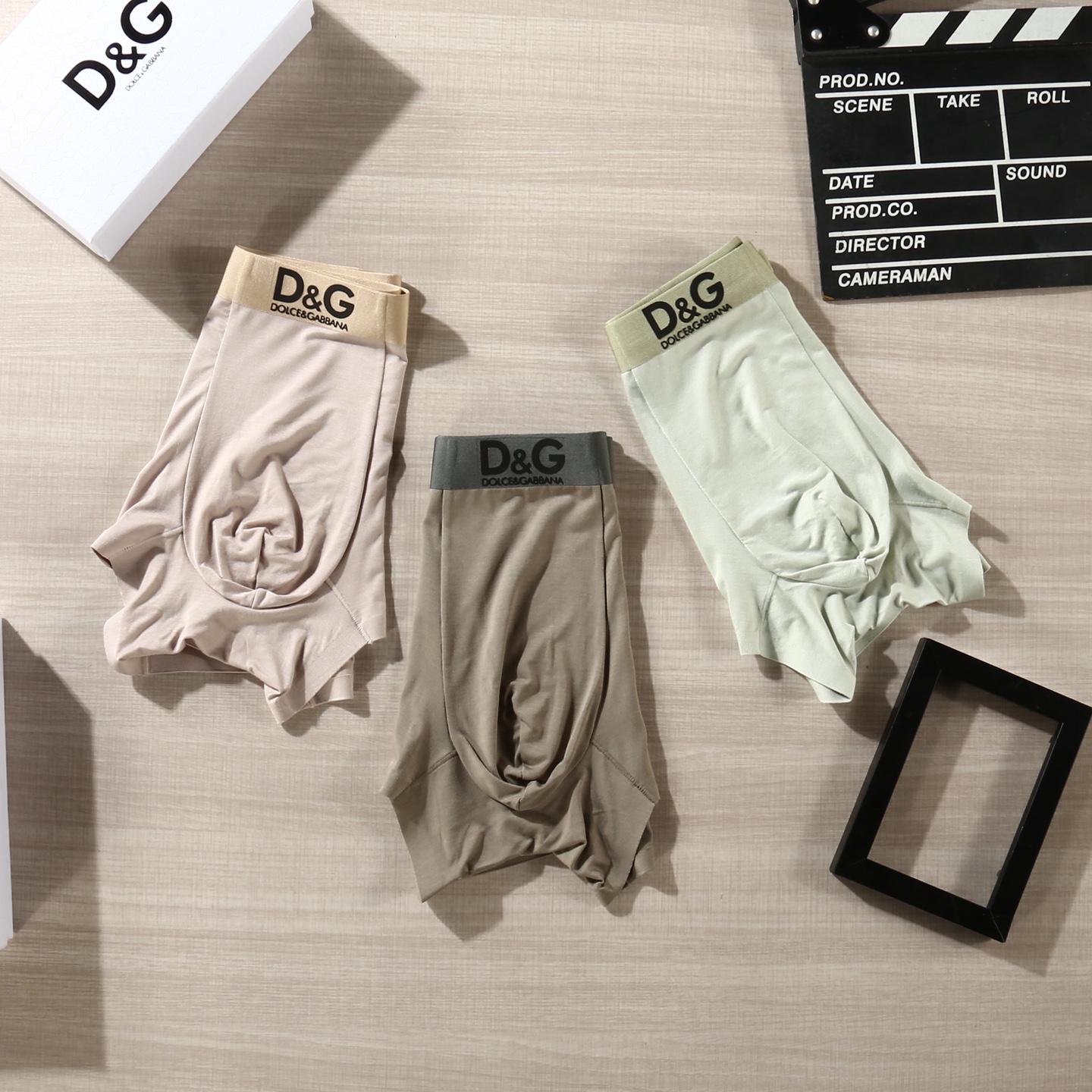 新品！（立体硅胶）DOLCE&GABBANA 杜嘉班纳 ！DG原单品质！潮流奢品 ！轻薄透气设计，精品盒