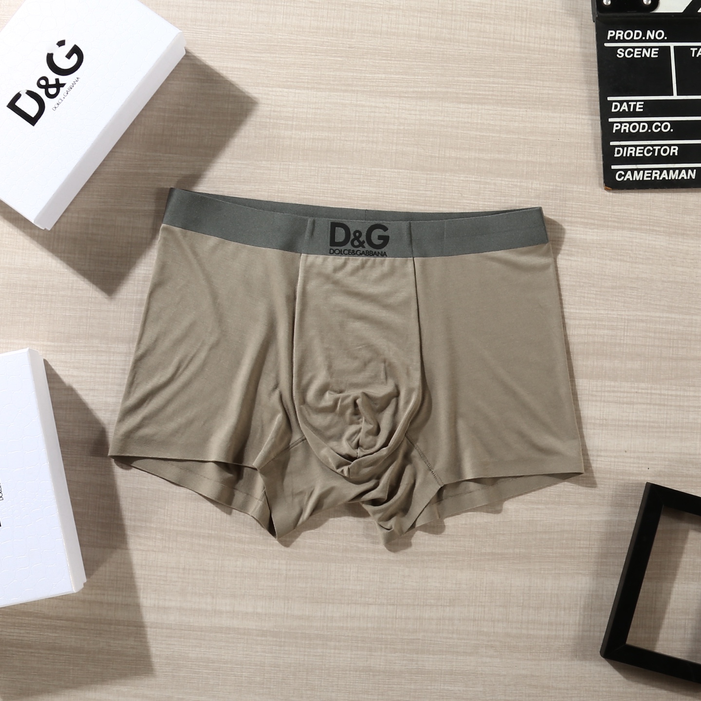 新品！（立体硅胶）DOLCE&GABBANA 杜嘉班纳 ！DG原单品质！潮流奢品 ！轻薄透气设计，精品盒