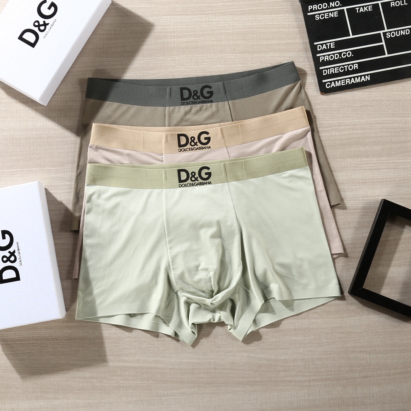 新品！（立体硅胶）DOLCE&GABBANA 杜嘉班纳 ！DG原单品质！潮流奢品 ！轻薄透气设计，精品盒
