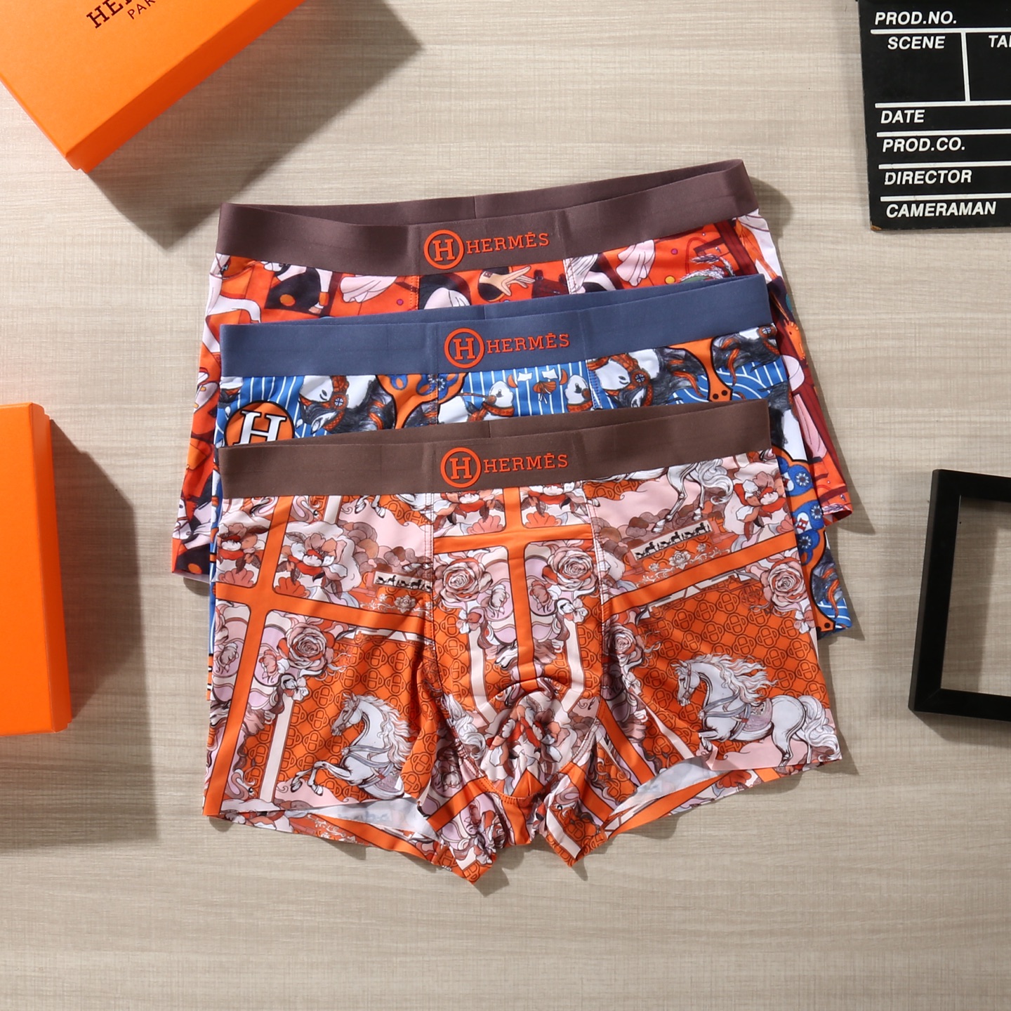 新品！（立体硅胶）Hermes 爱马仕！原单品质！潮流奢品 ！轻薄透气设计，精品盒装男士内裤！外贸国外订