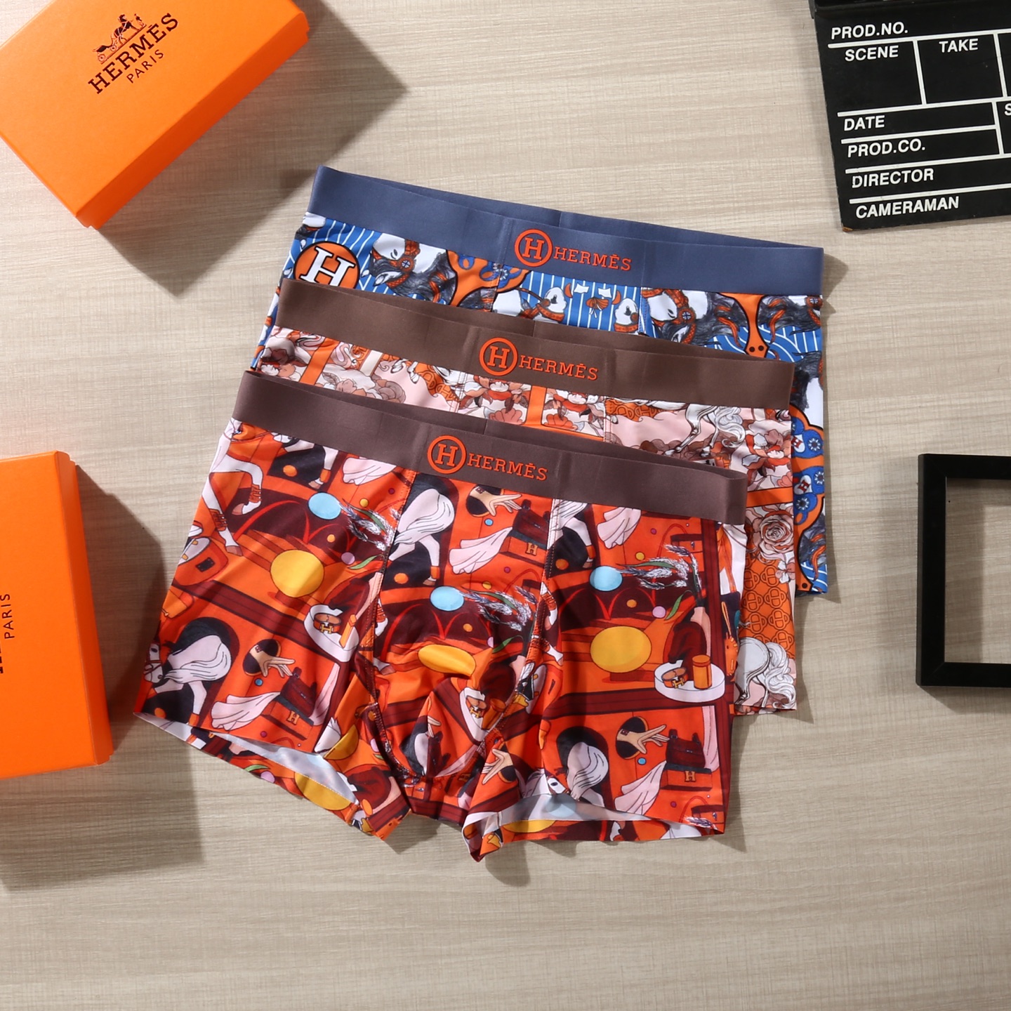 新品！（立体硅胶）Hermes 爱马仕！原单品质！潮流奢品 ！轻薄透气设计，精品盒装男士内裤！外贸国外订