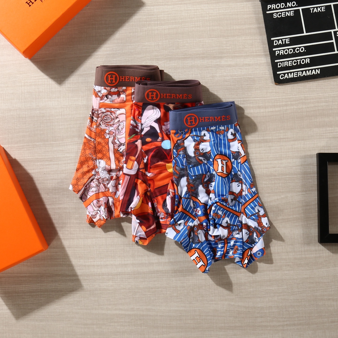 新品！（立体硅胶）Hermes 爱马仕！原单品质！潮流奢品 ！轻薄透气设计，精品盒装男士内裤！外贸国外订
