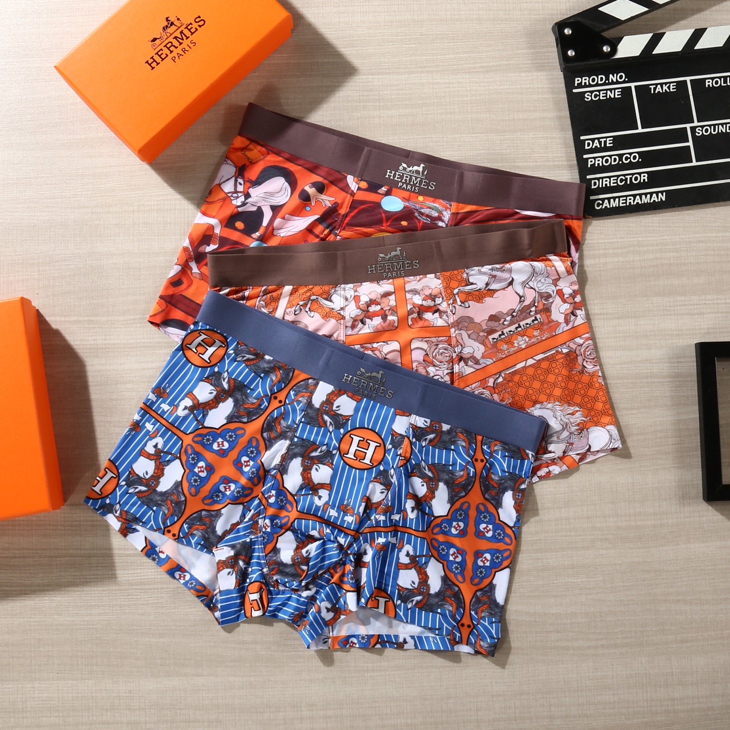 新品！（立体硅胶）Hermes 爱马仕！原单品质！潮流奢品 ！轻薄透气设计，精品盒装男士内裤！外贸国外订